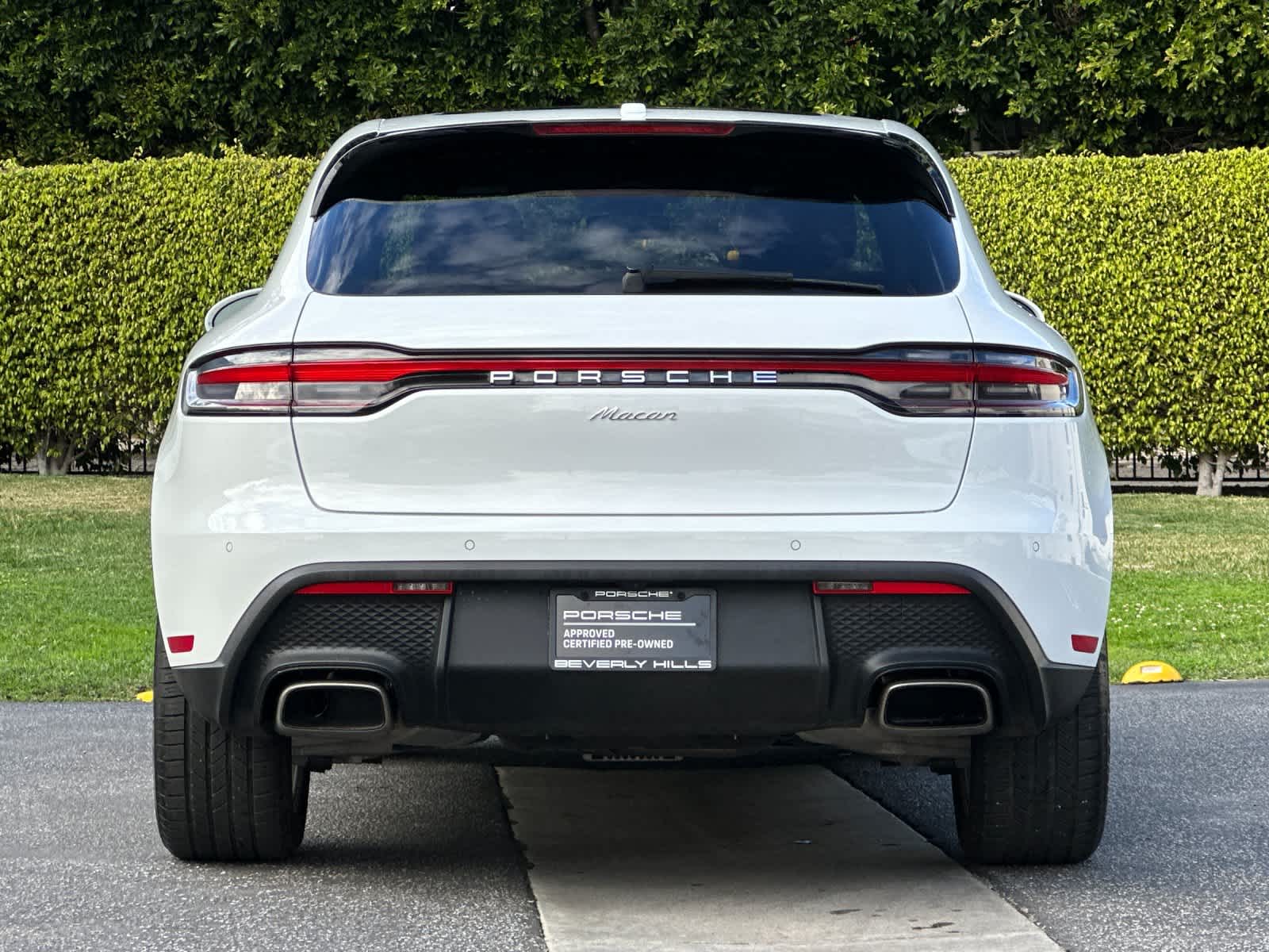 Thumbnail: 2025 Porsche Macan - 7