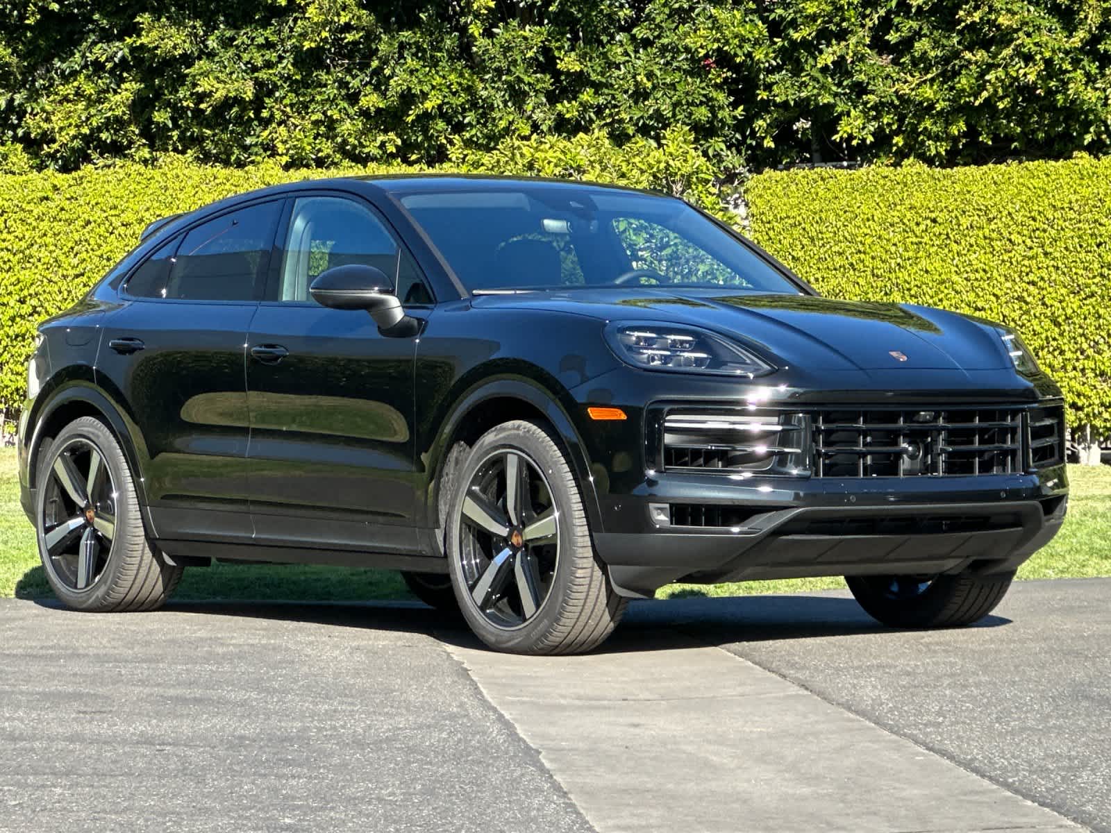 Thumbnail: 2026 Porsche Cayenne - 10