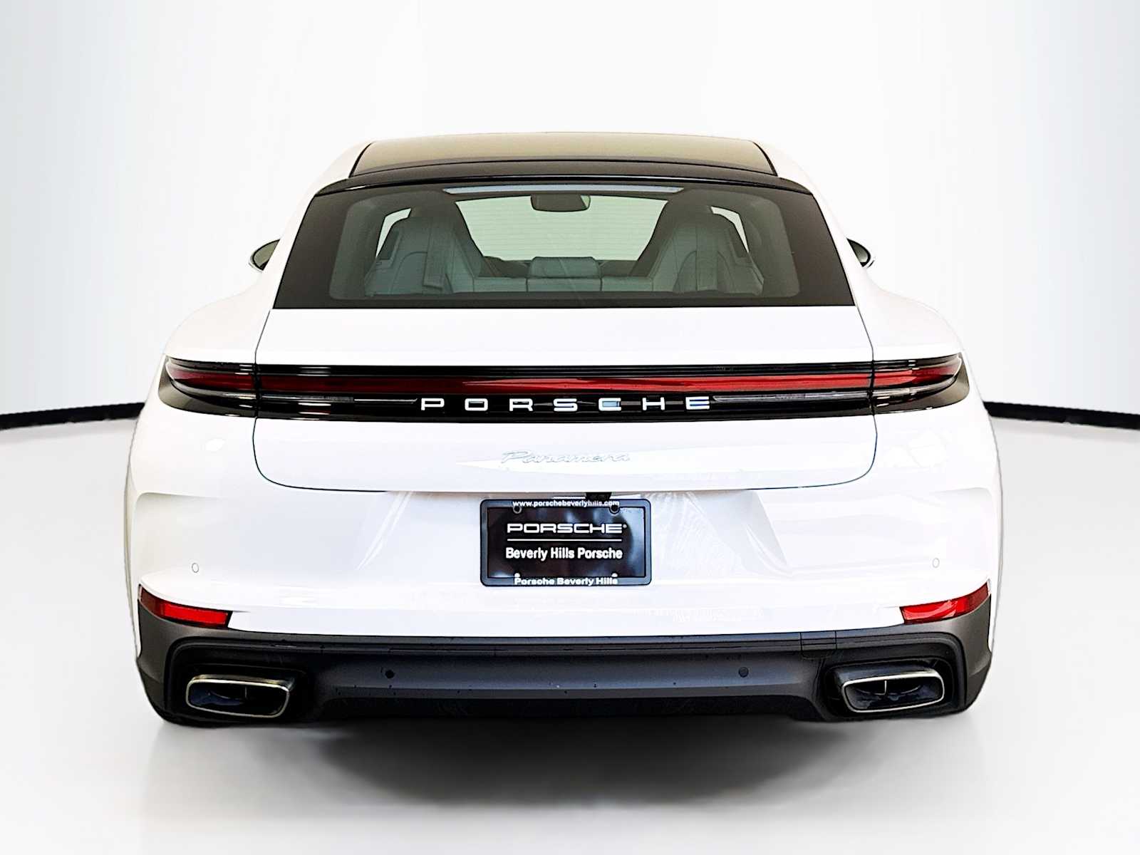 Thumbnail: 2025 Porsche Panamera - 10