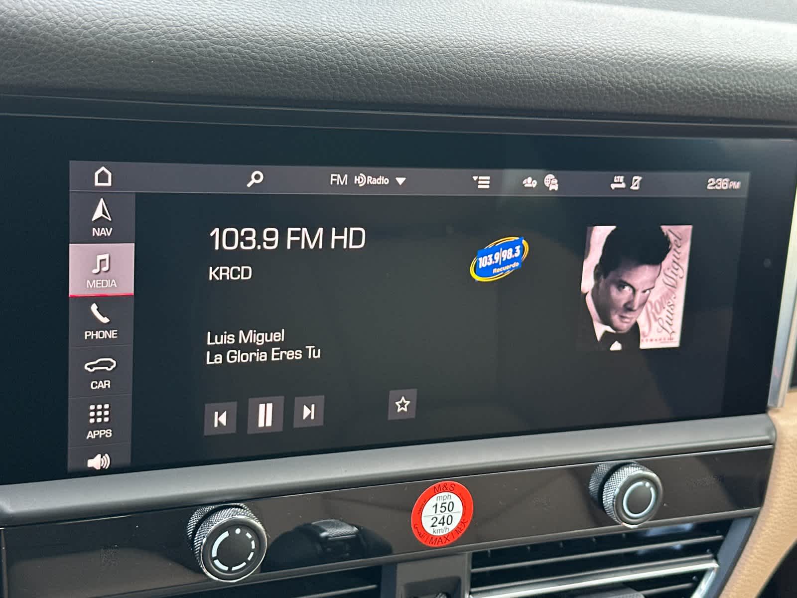 Thumbnail: 2026 Porsche Macan - 20