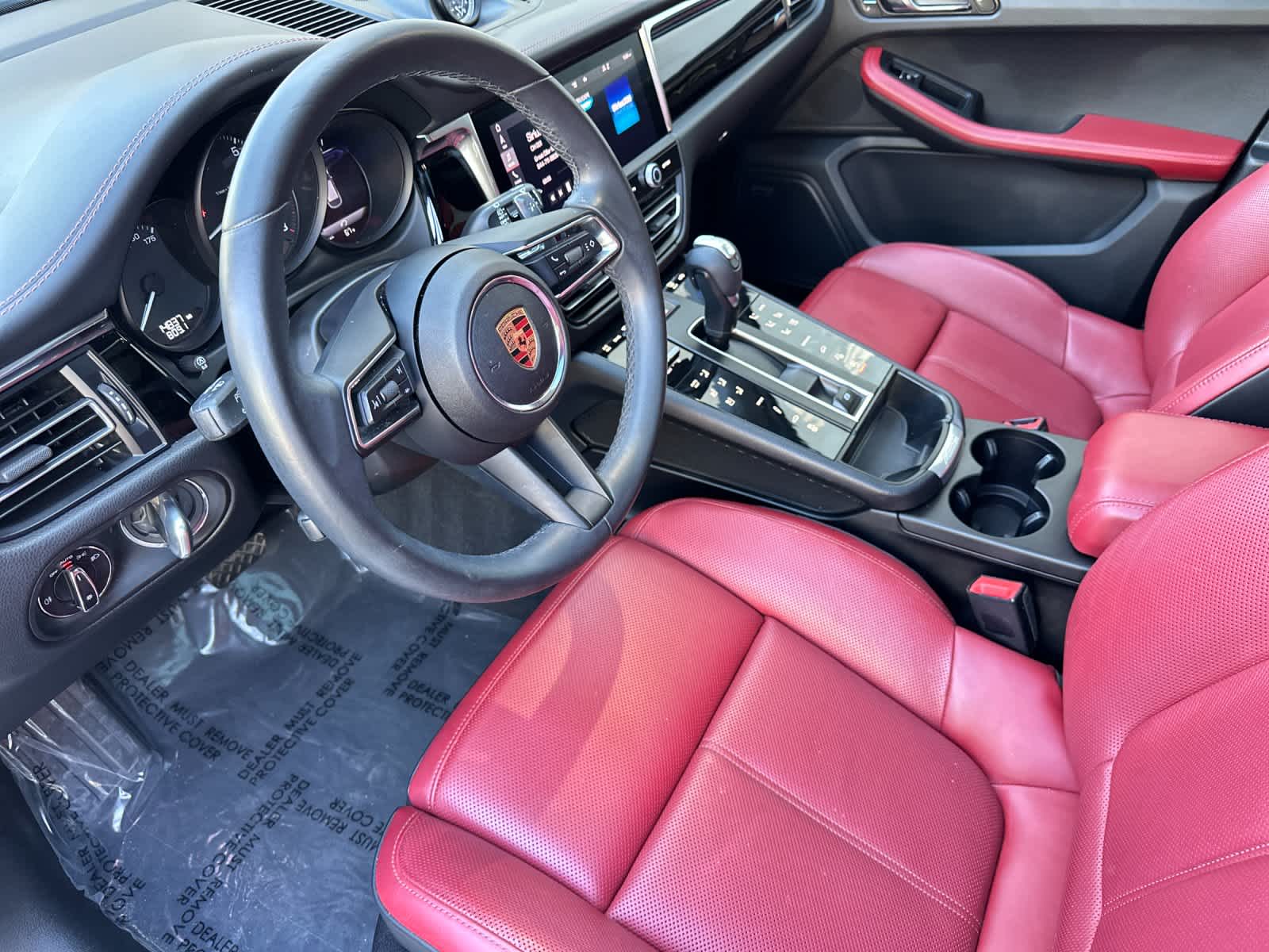 Thumbnail: 2025 Porsche Macan - 4