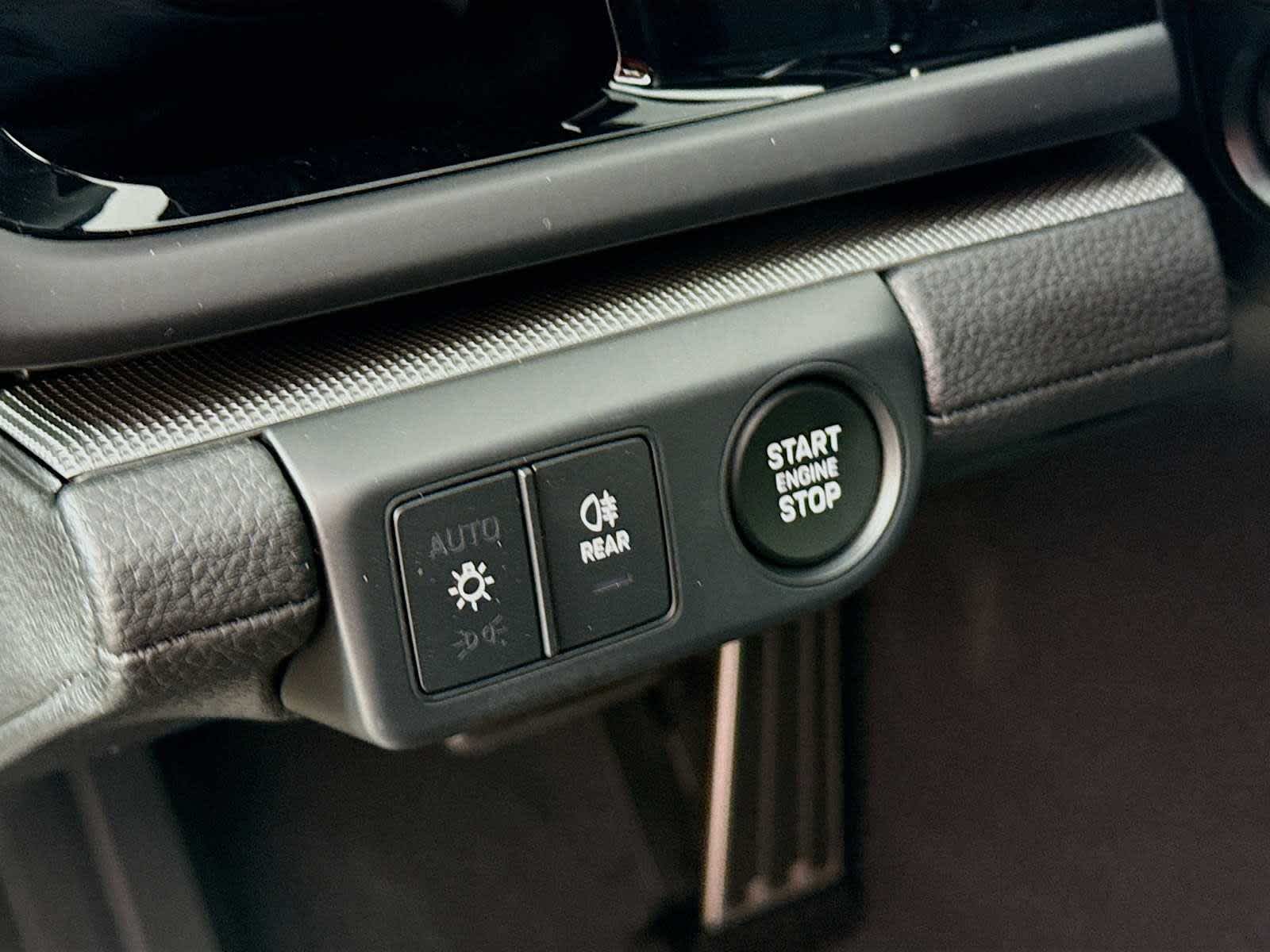 Thumbnail: 2025 Porsche Panamera - 11