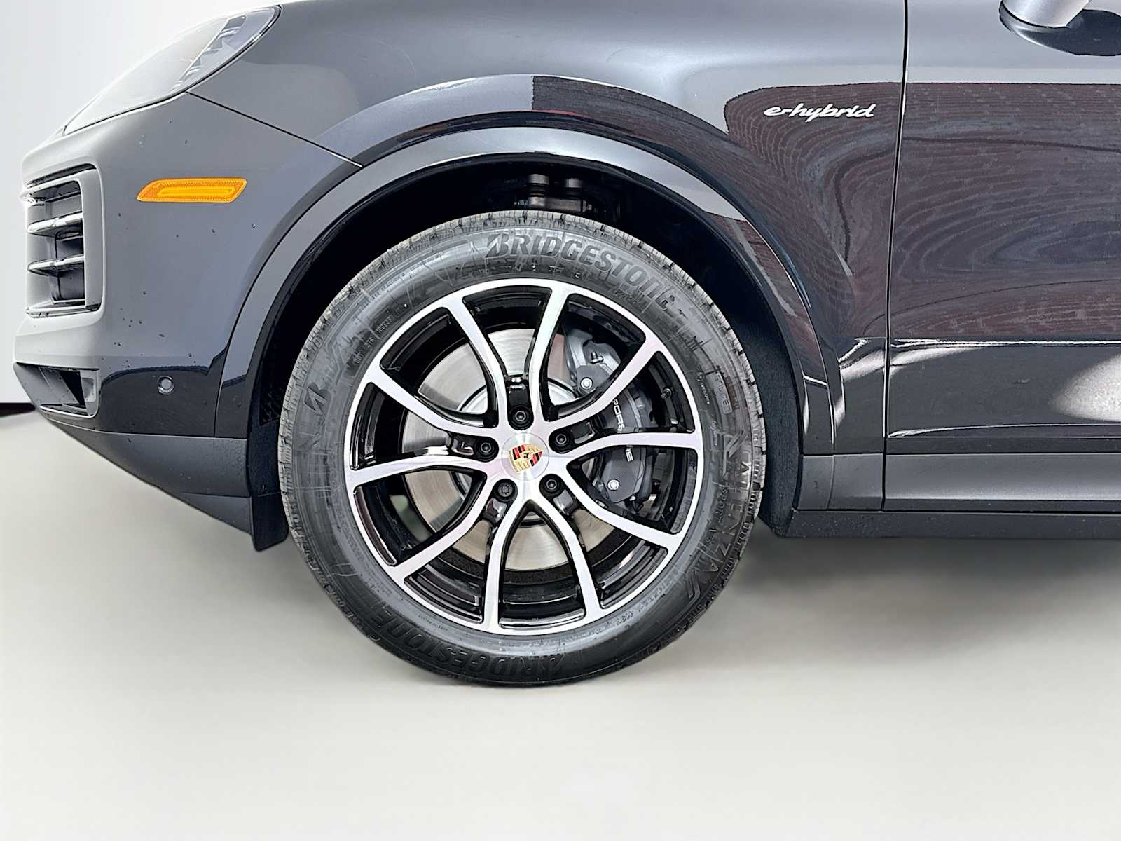 Thumbnail: 2026 Porsche Cayenne - 24