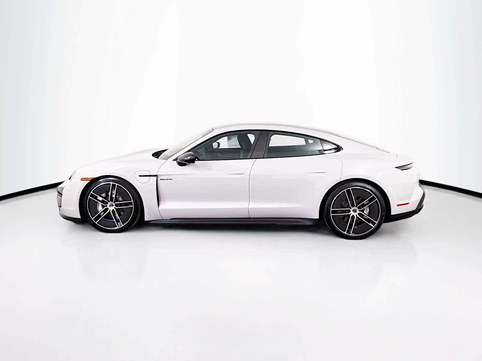 Thumbnail: 2025 Porsche Taycan - 2