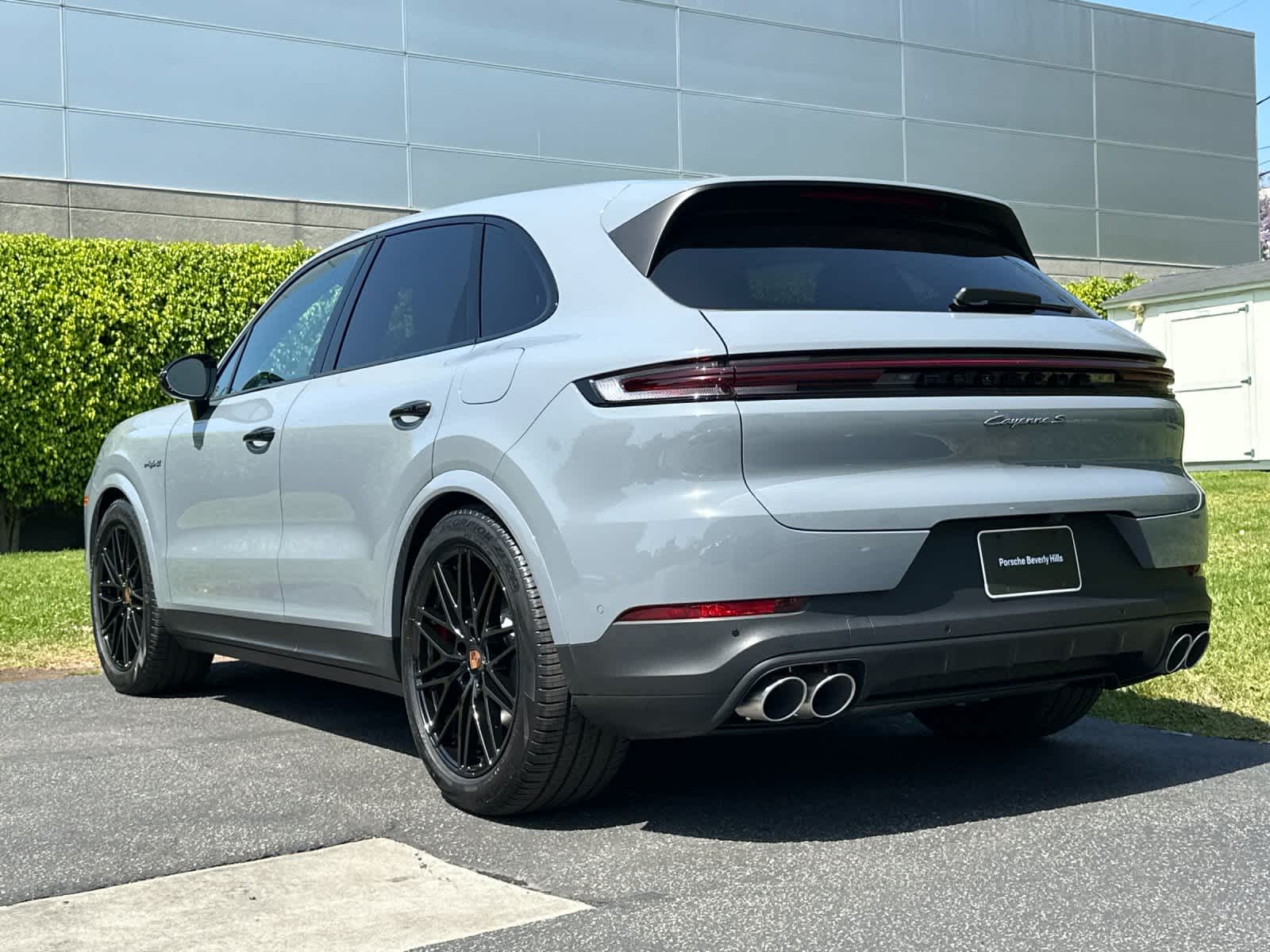 Thumbnail: 2026 Porsche Cayenne - 3