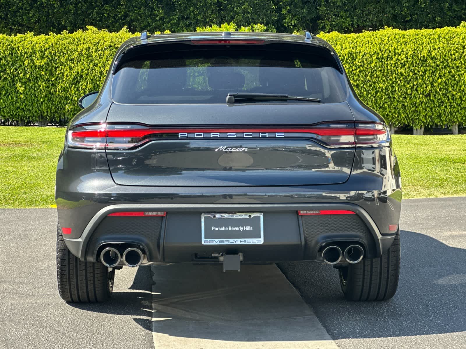 Thumbnail: 2026 Porsche Macan - 7