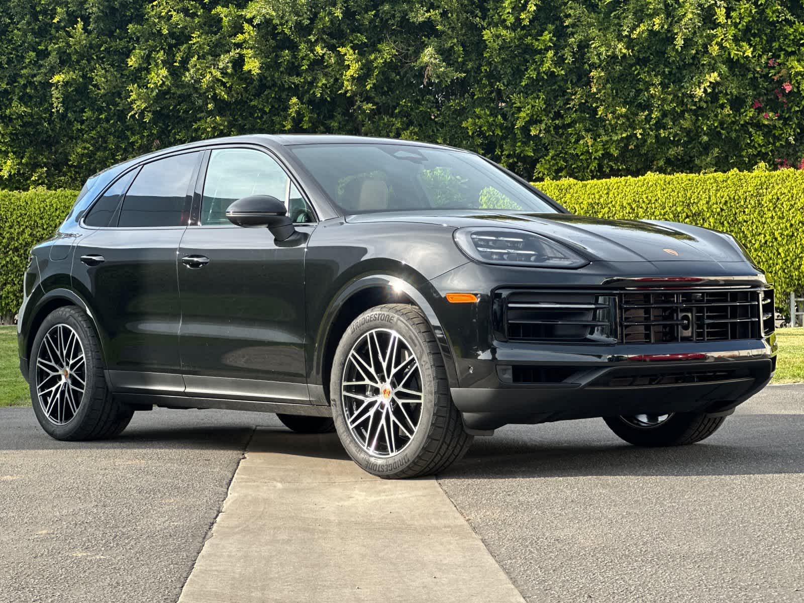 Thumbnail: 2026 Porsche Cayenne - 10