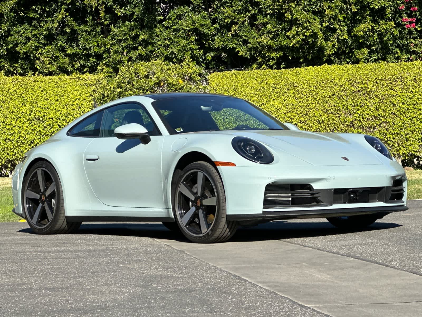 Thumbnail: 2025 Porsche 911 - 9