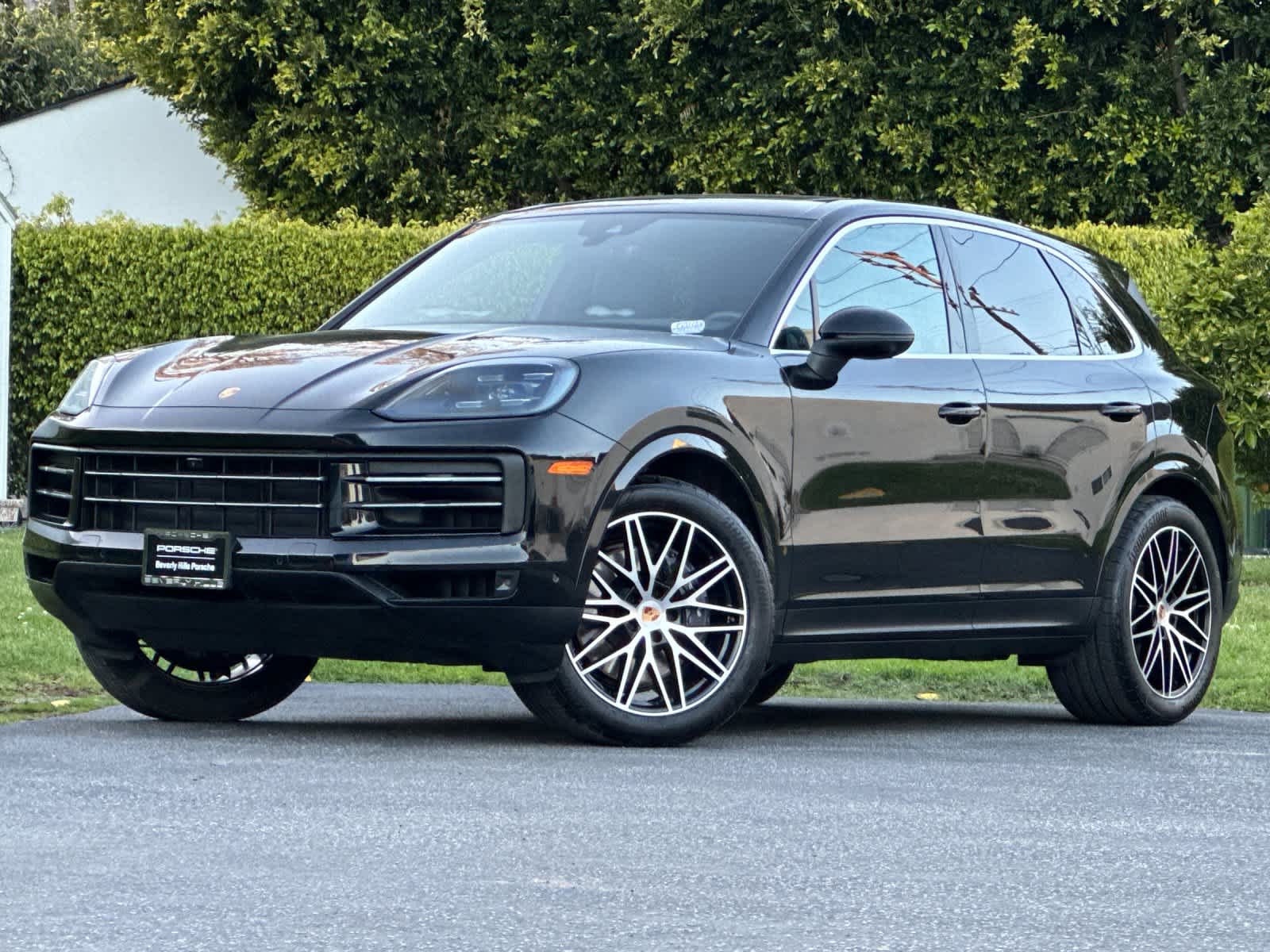 Thumbnail: 2025 Porsche Cayenne - 1