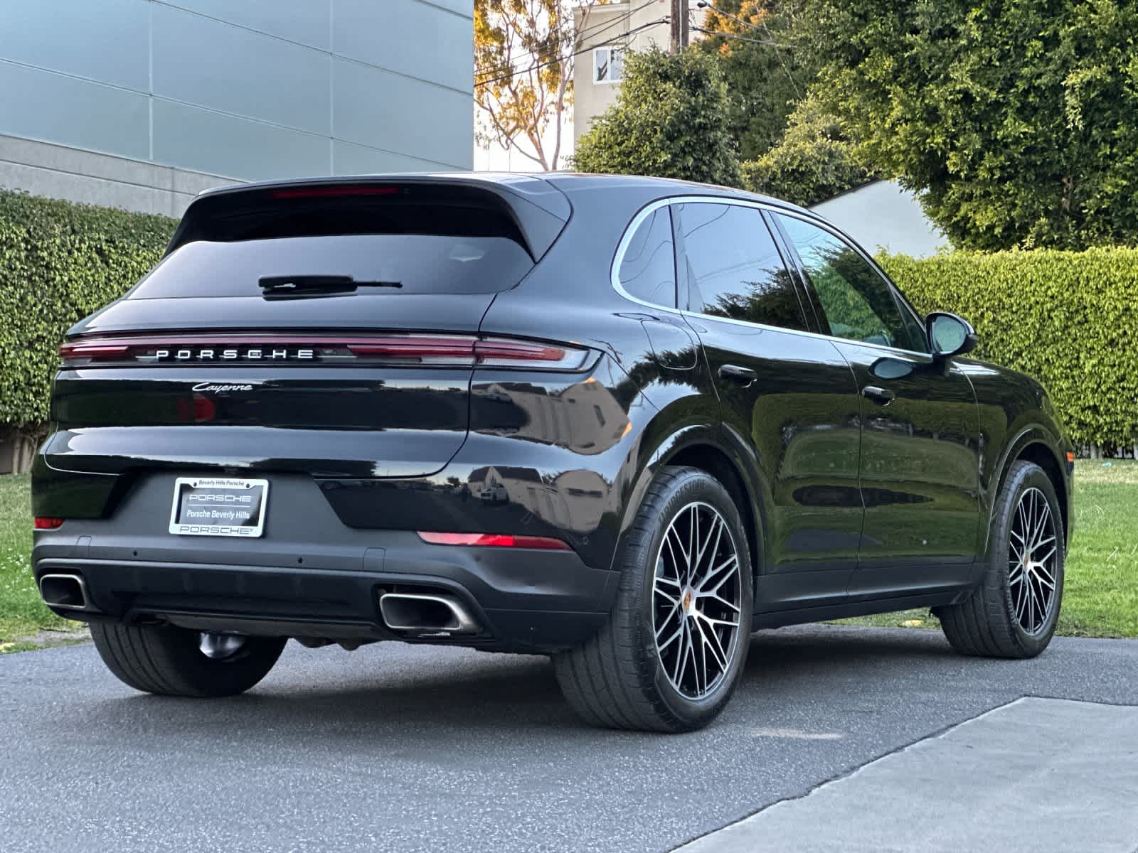 Thumbnail: 2025 Porsche Cayenne - 8