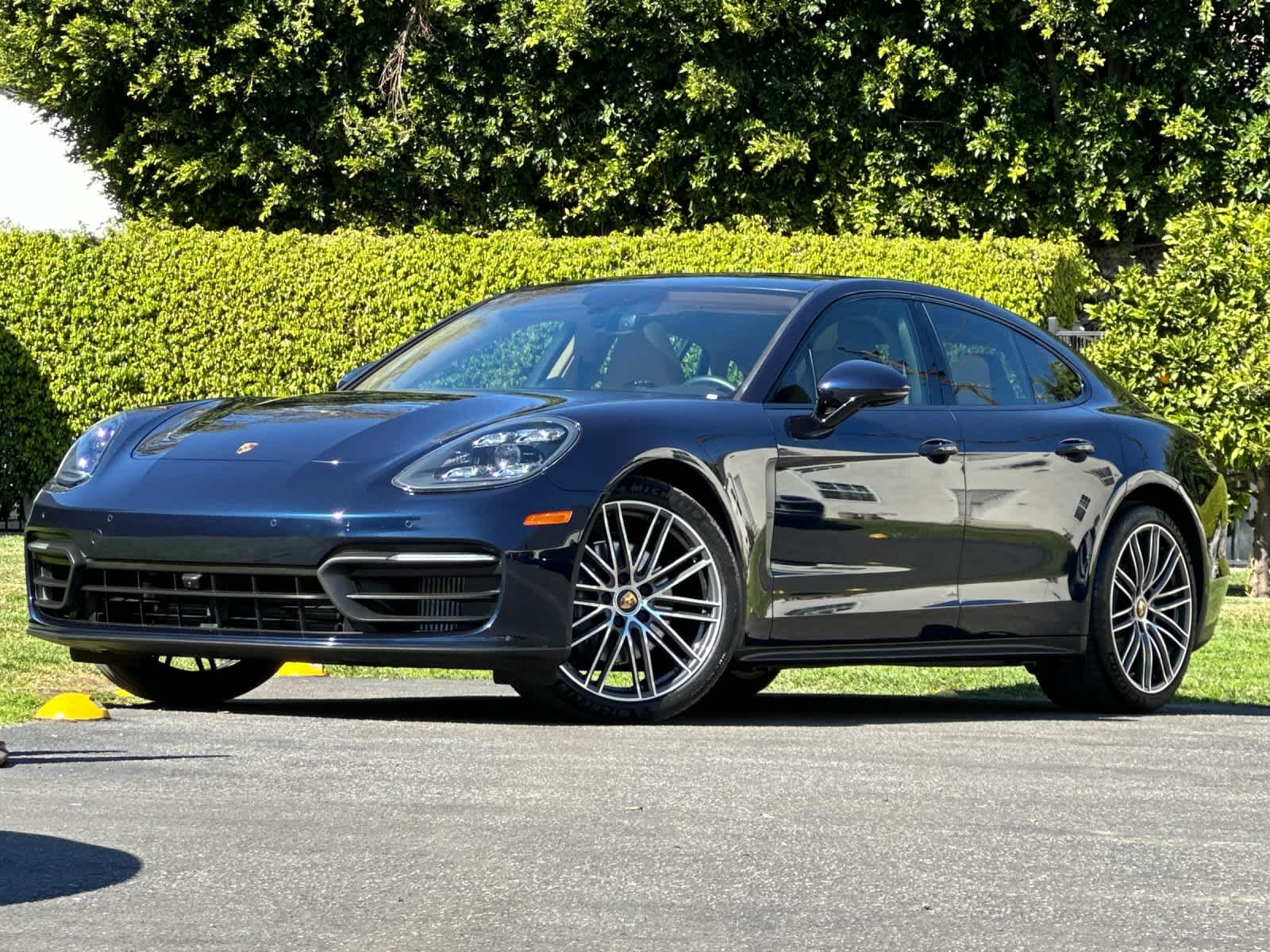 Thumbnail: 2022 Porsche Panamera - 1