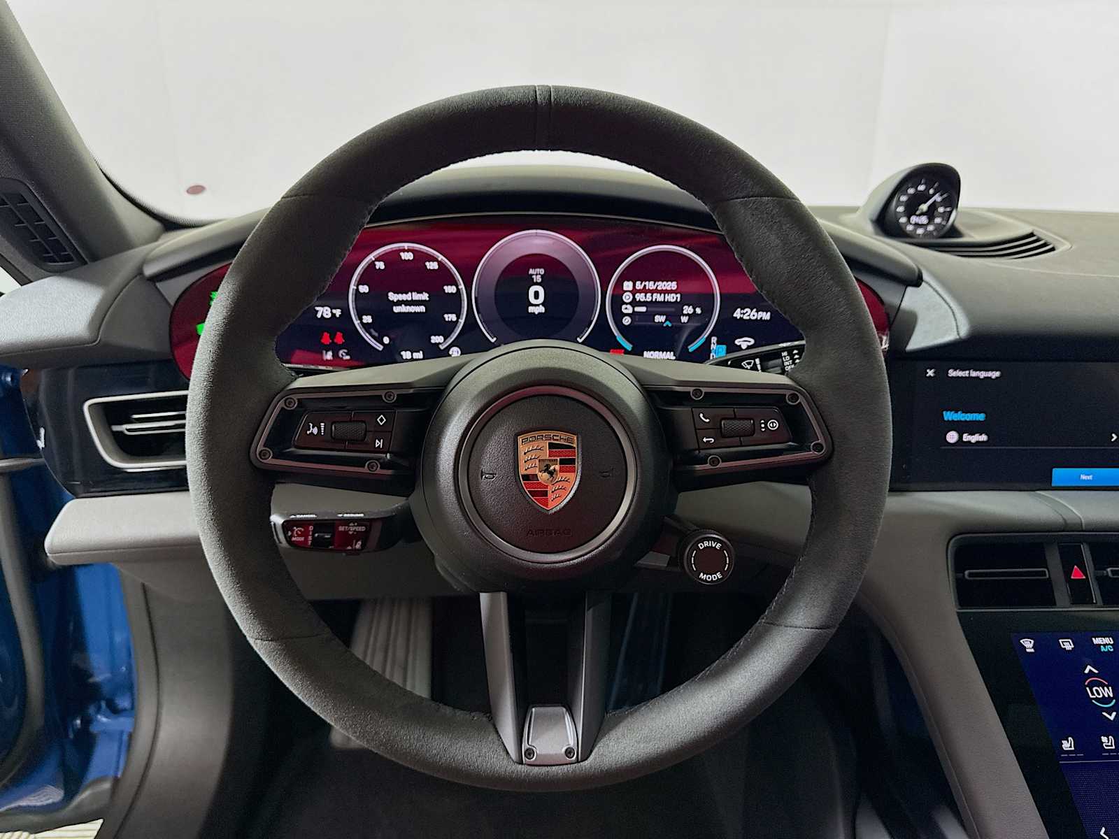 Thumbnail: 2025 Porsche Taycan - 12