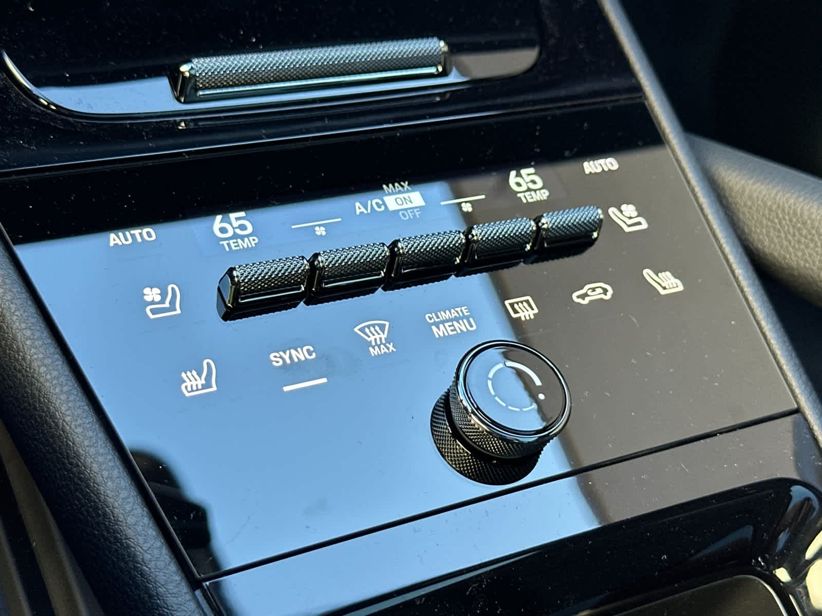 Thumbnail: 2026 Porsche Cayenne - 24