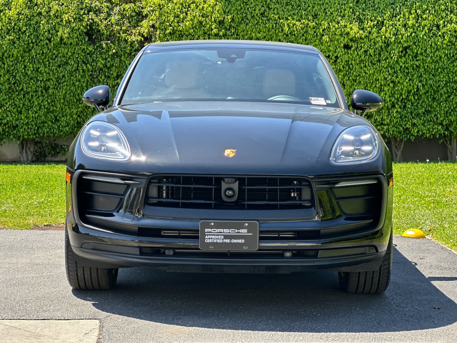 Thumbnail: 2025 Porsche Macan - 11