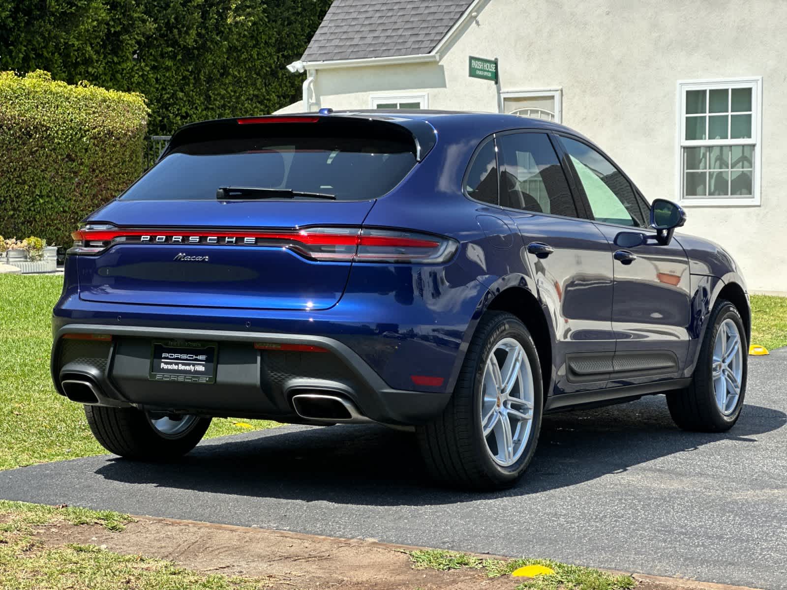 Thumbnail: 2025 Porsche Macan - 7