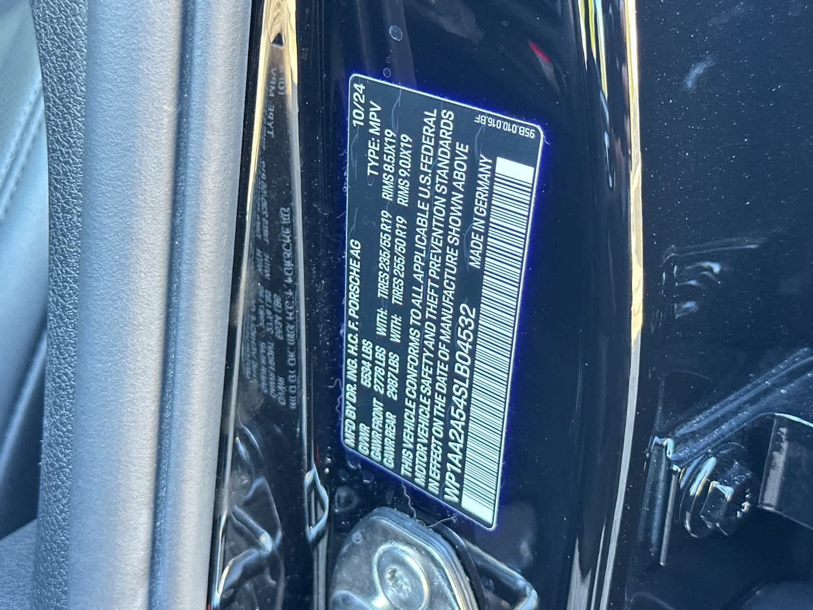 Thumbnail: 2025 Porsche Macan - 33