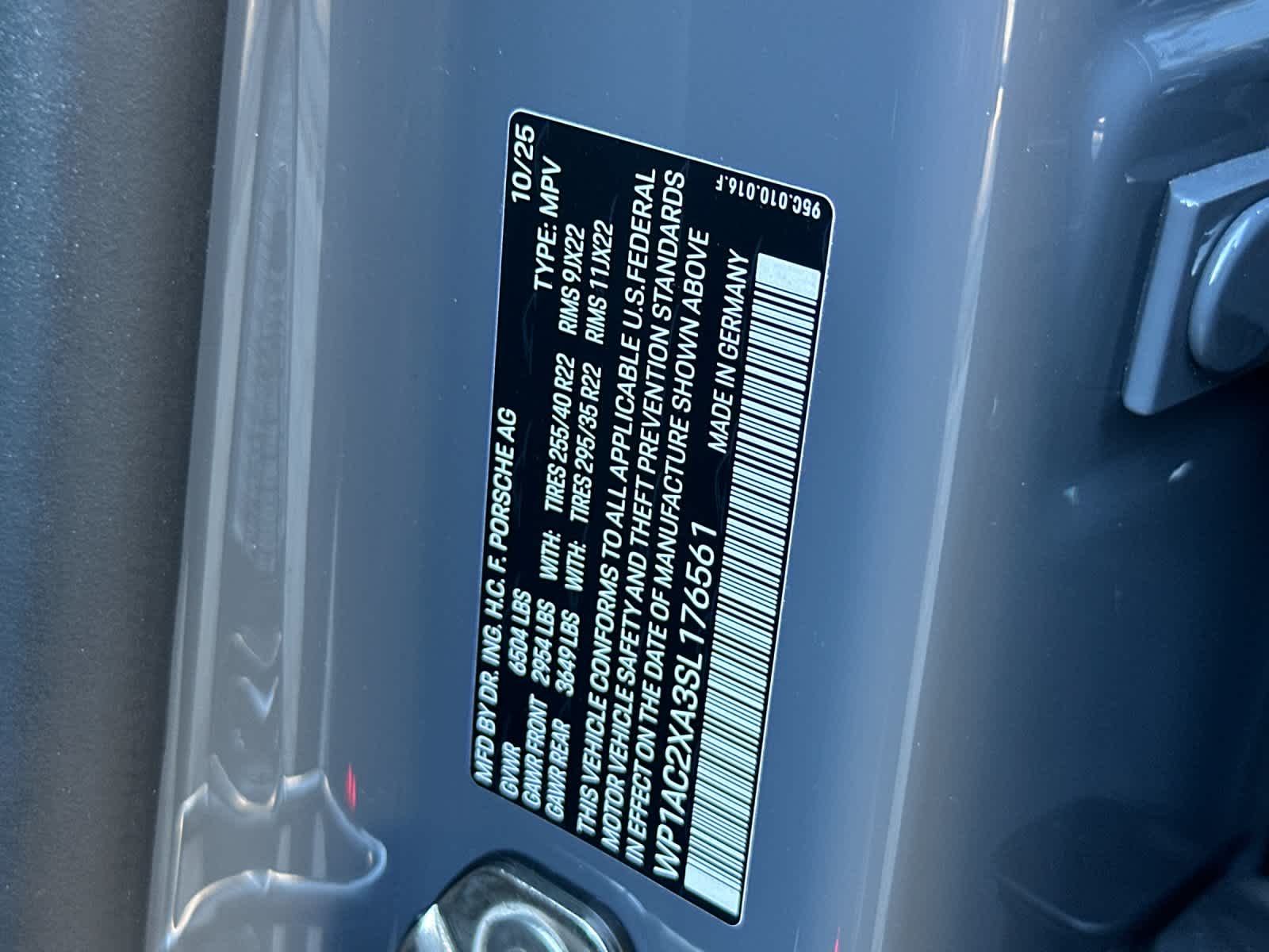 Thumbnail: 2025 Porsche Macan - 34