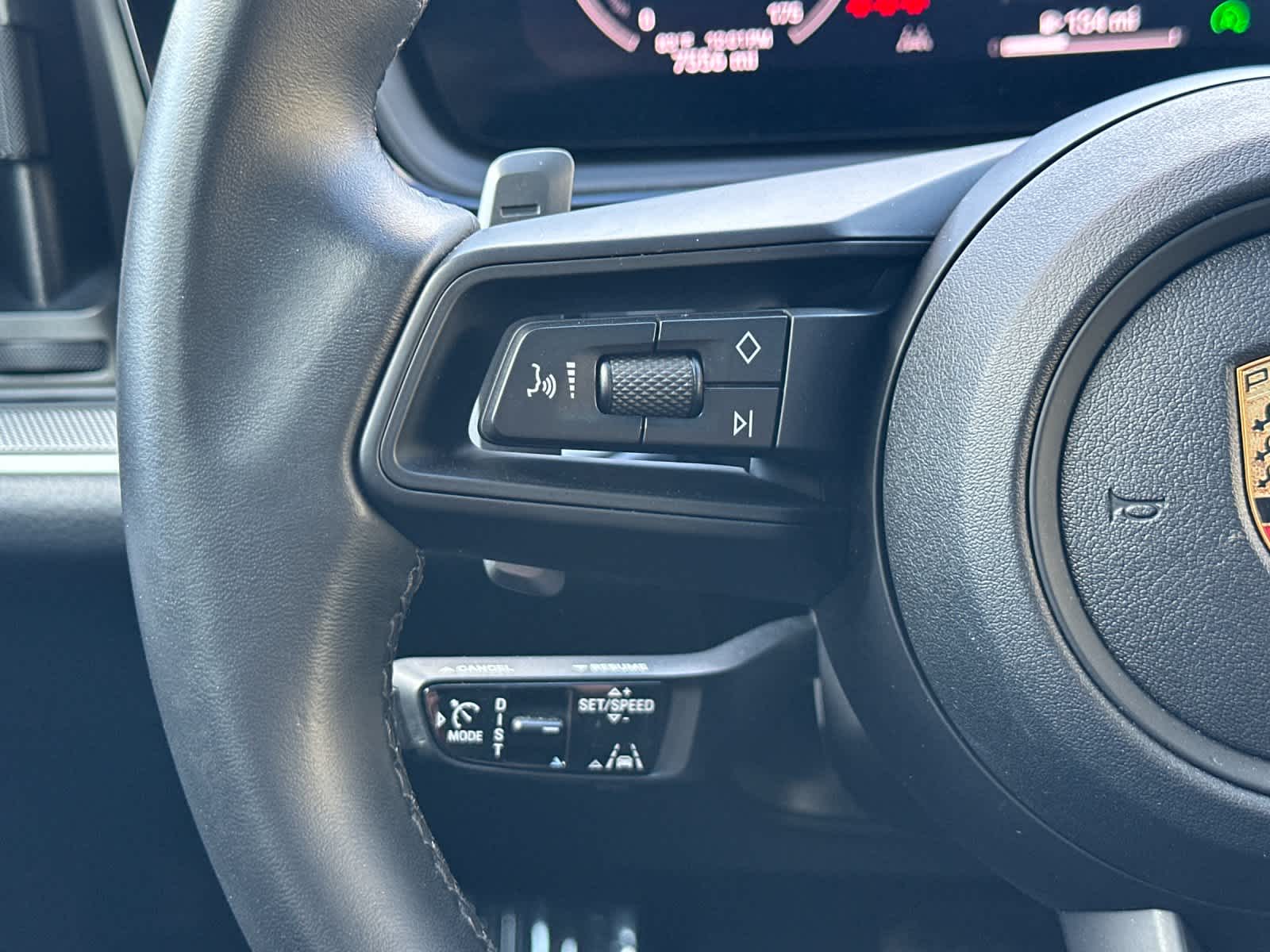 Thumbnail: 2024 Porsche Cayenne - 28