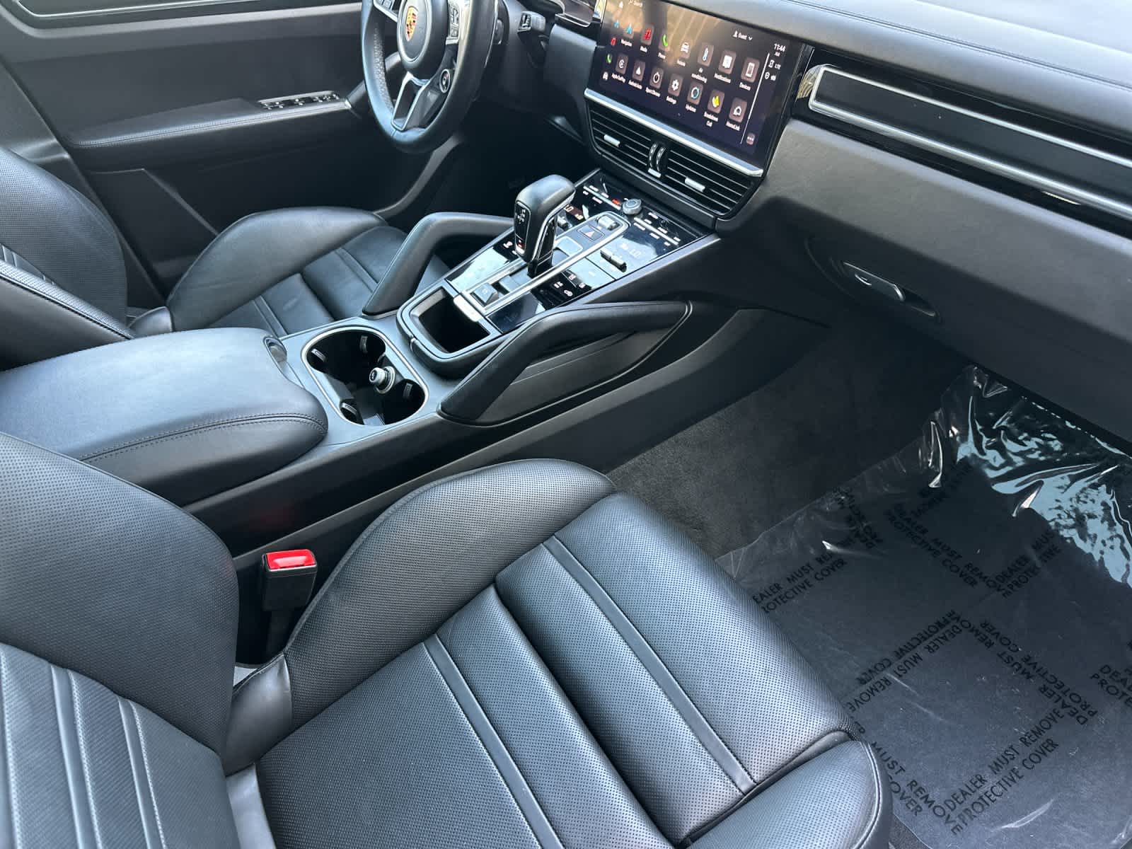 Thumbnail: 2023 Porsche Cayenne - 17