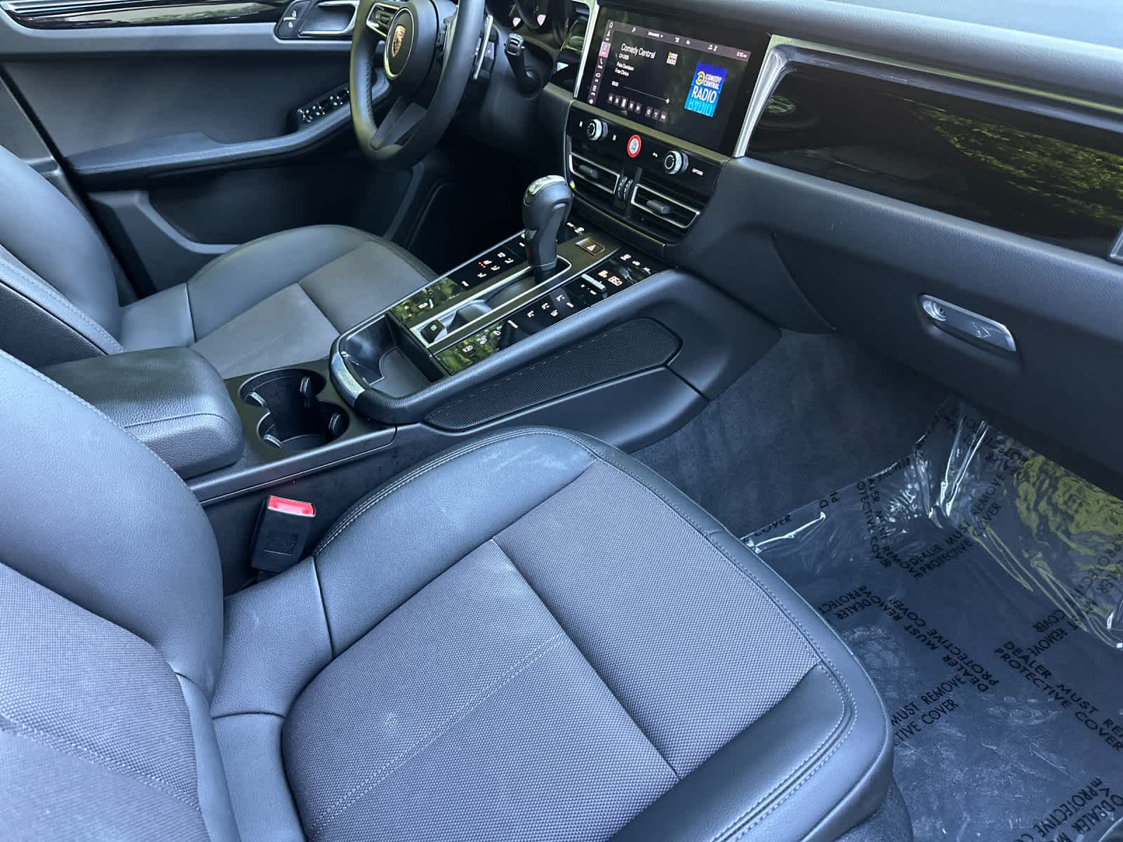 Thumbnail: 2025 Porsche Macan - 17