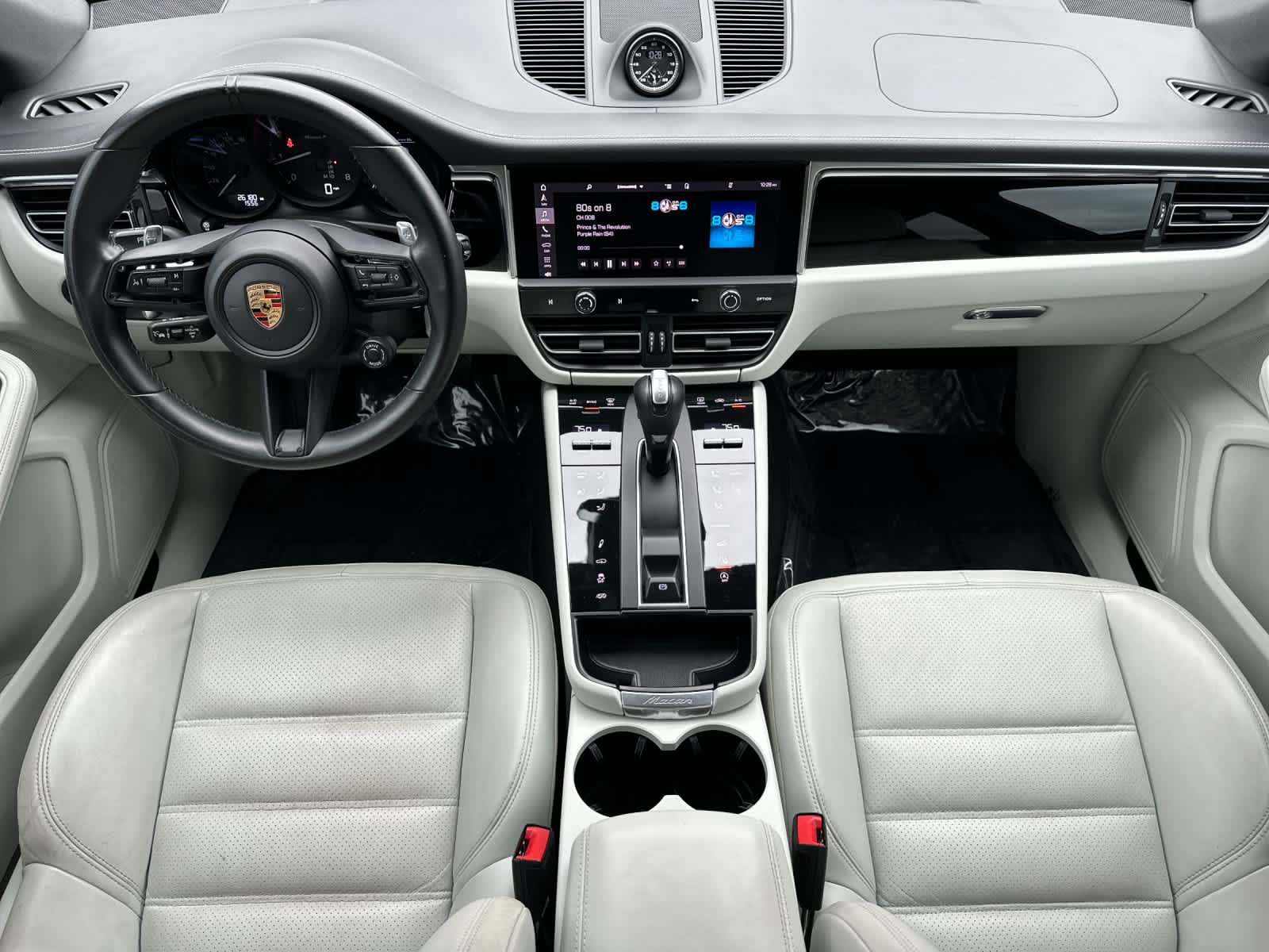 Thumbnail: 2023 Porsche Macan - 6