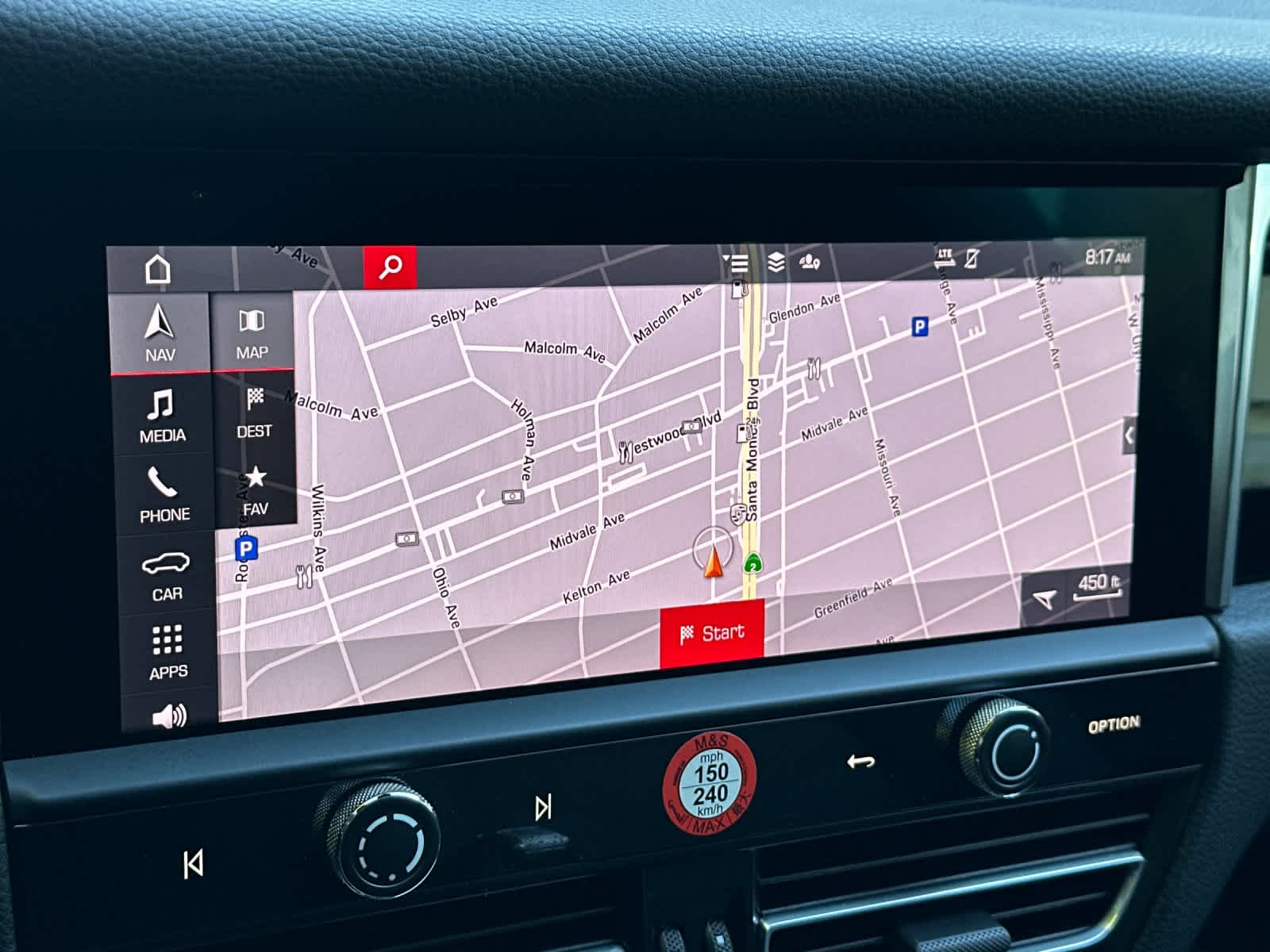 Thumbnail: 2025 Porsche Macan - 21