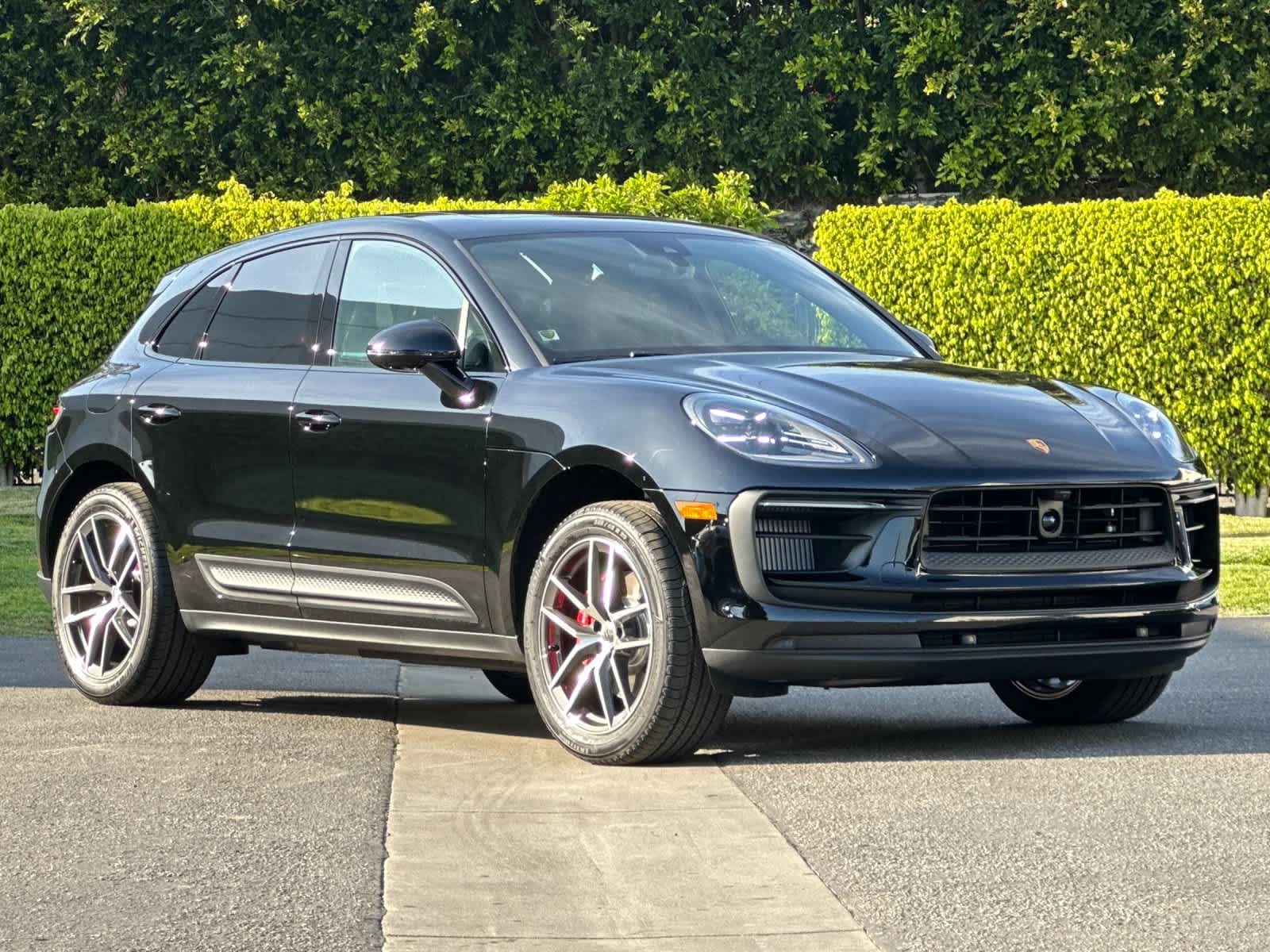Thumbnail: 2026 Porsche Macan - 10