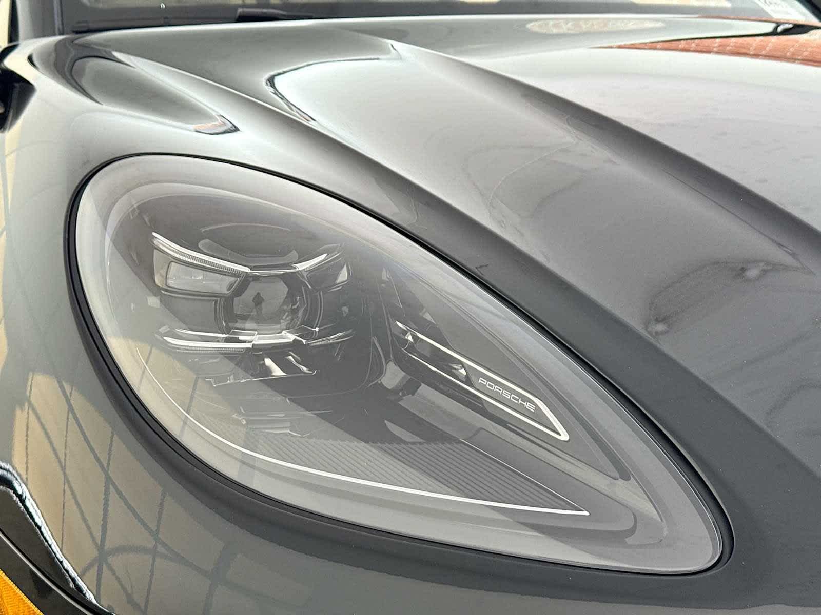 Thumbnail: 2026 Porsche Macan - 28