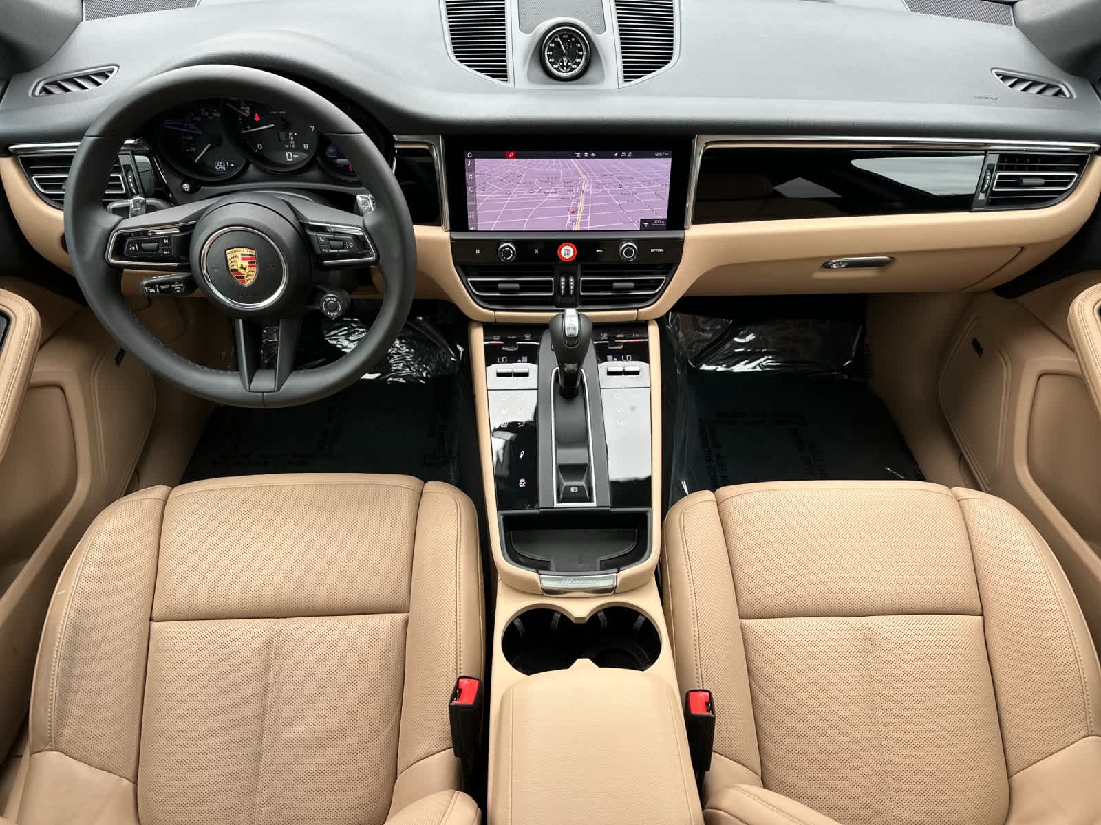 Thumbnail: 2025 Porsche Macan - 6