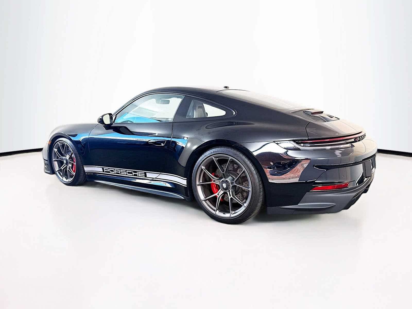 Thumbnail: 2022 Porsche 911 - 3