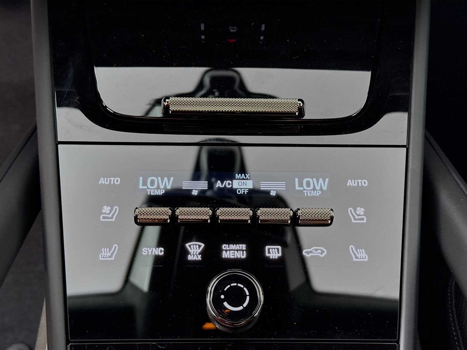 Thumbnail: 2026 Porsche Cayenne - 13