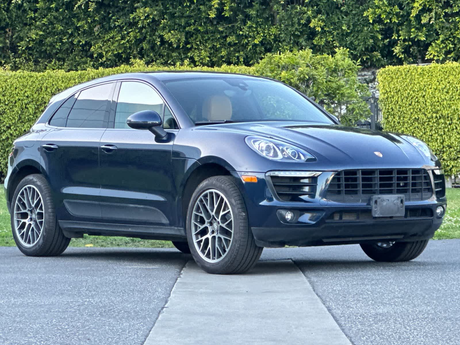 Thumbnail: 2018 Porsche Macan - 10