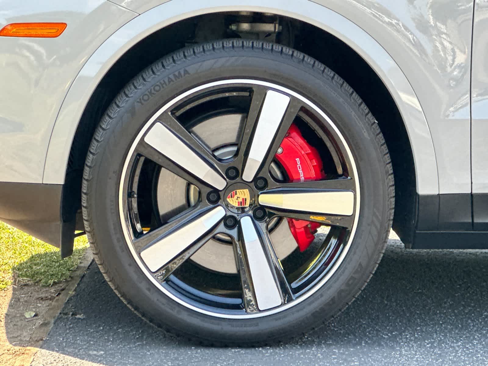 Thumbnail: 2024 Porsche Cayenne - 32