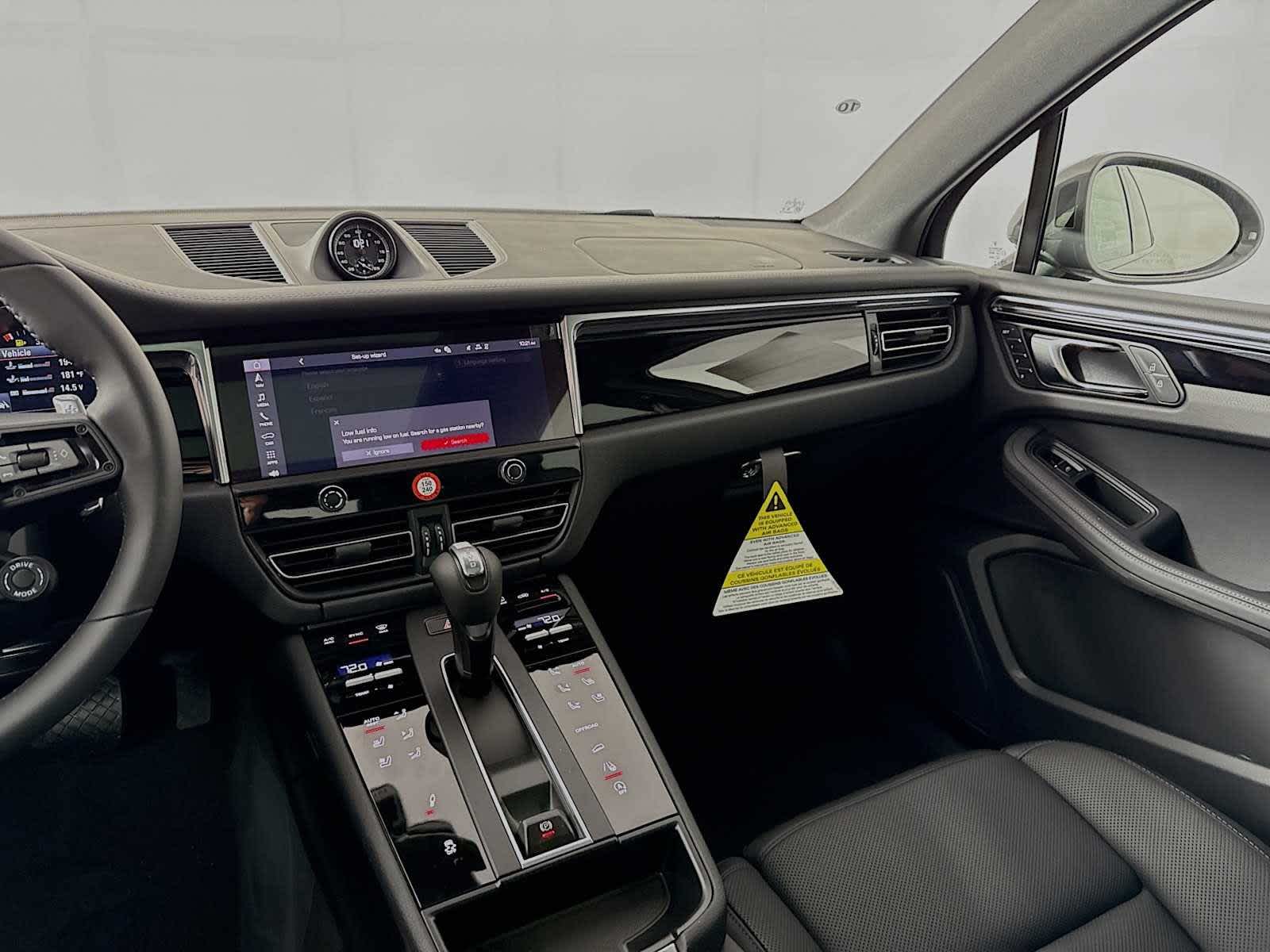 Thumbnail: 2026 Porsche Macan - 19