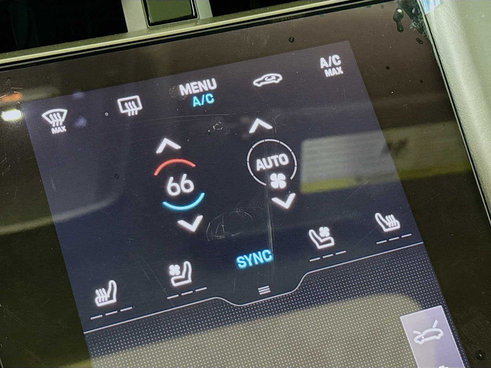 Thumbnail: 2025 Porsche Taycan - 16