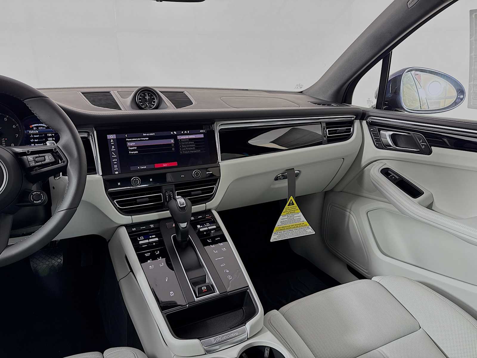 Thumbnail: 2026 Porsche Macan - 19