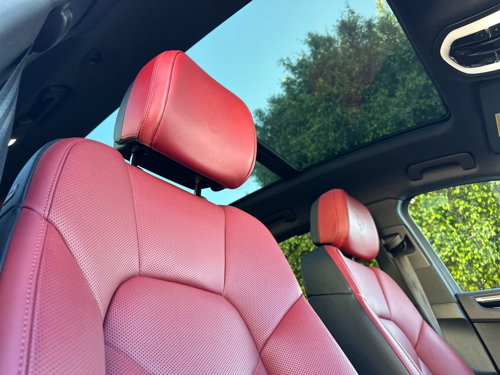 Thumbnail: 2025 Porsche Macan - 18