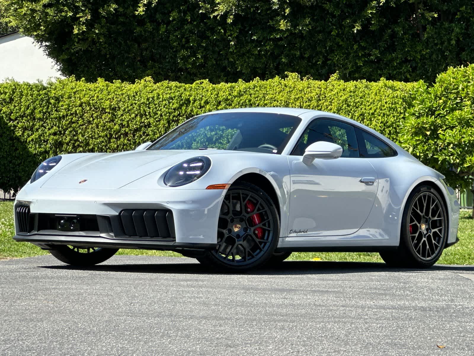 Thumbnail: 2026 Porsche 911 - 1