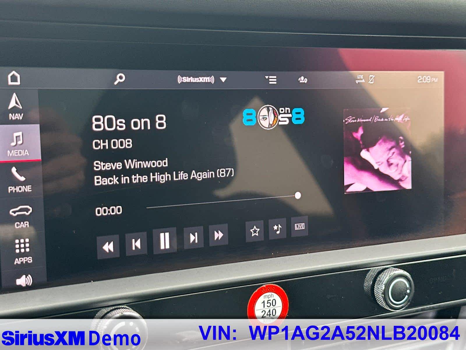 Thumbnail: 2022 Porsche Macan - 33