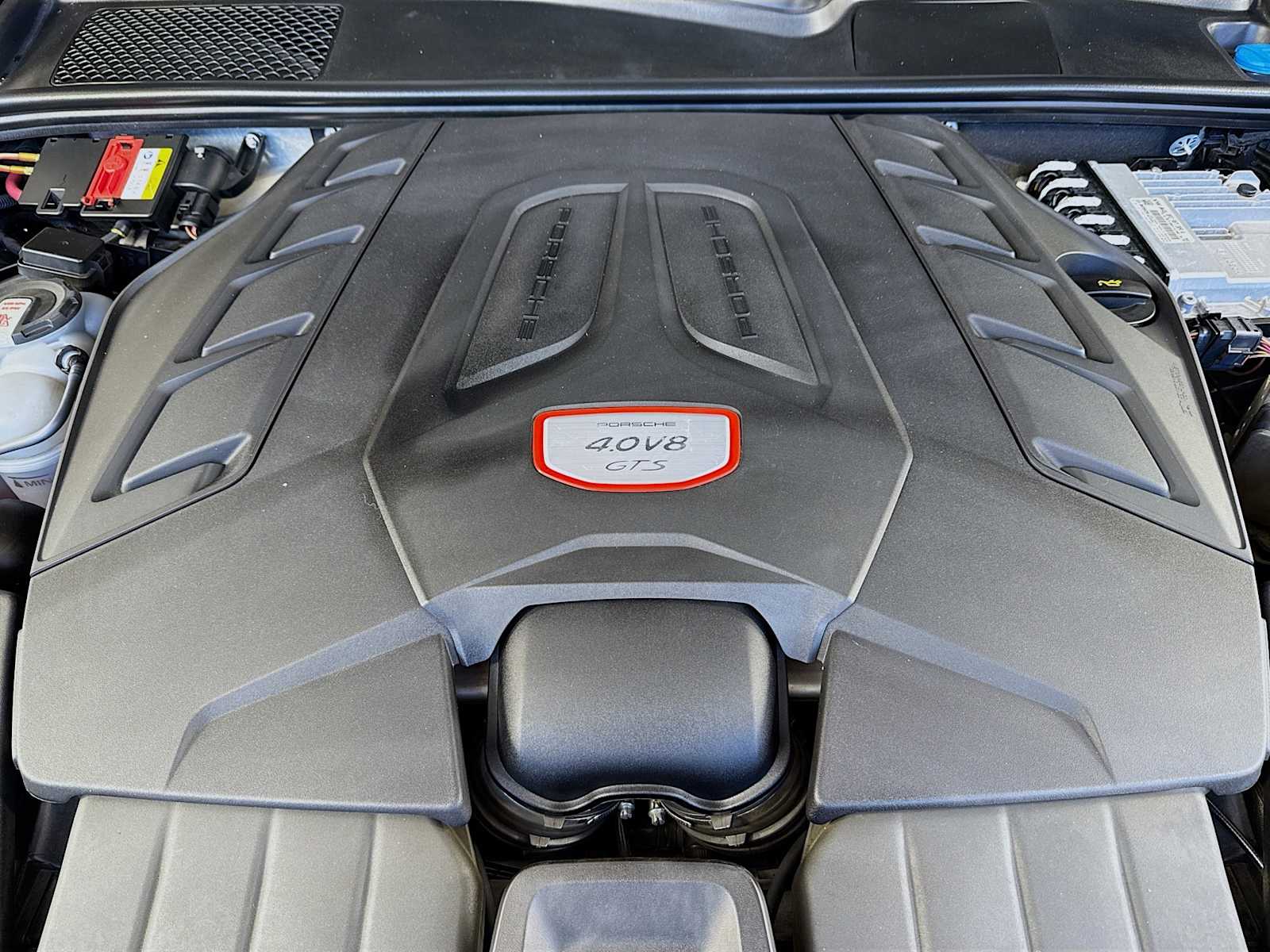 Thumbnail: 2022 Porsche Cayenne - 24