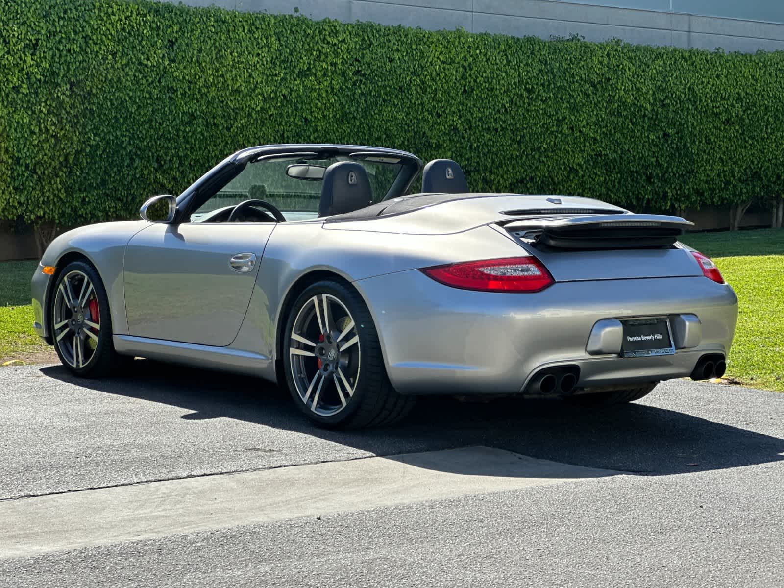 Thumbnail: 2011 Porsche 911 - 2