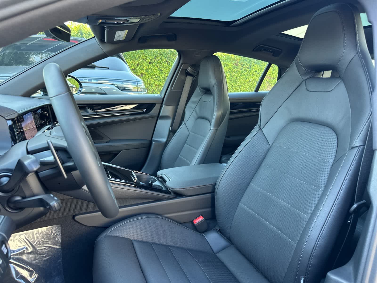 Thumbnail: 2026 Porsche Panamera - 5