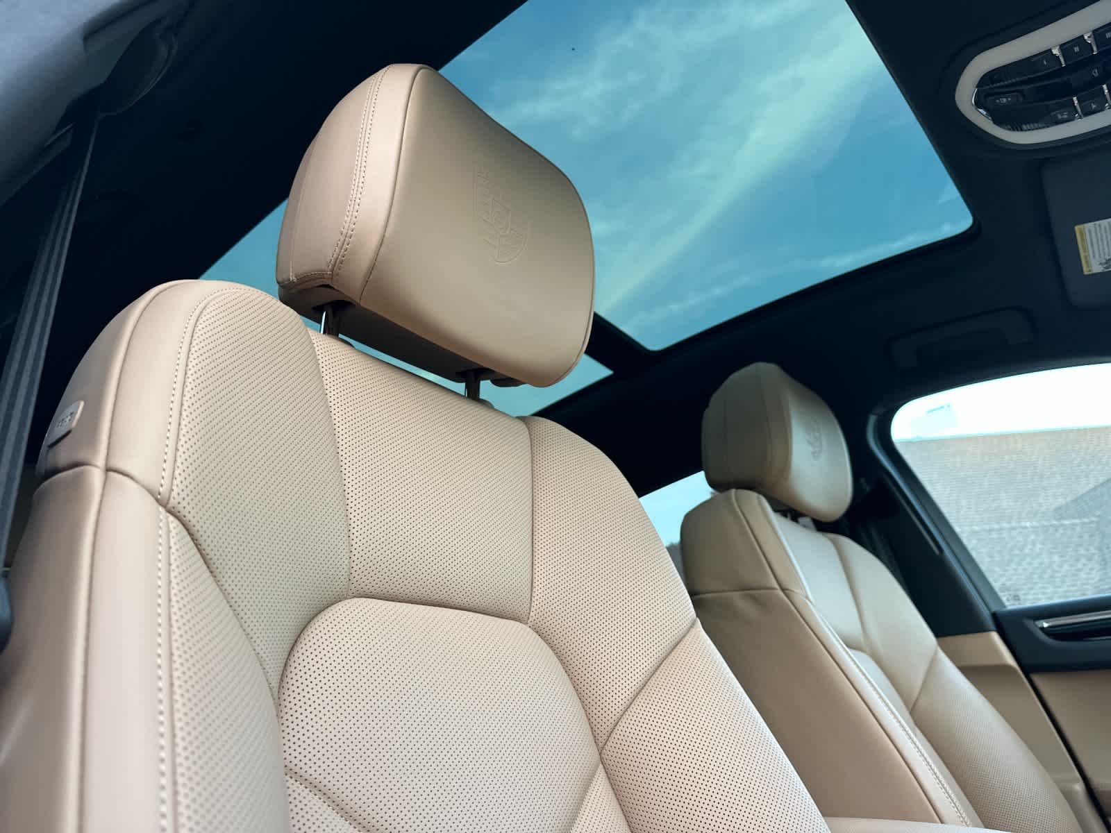 Thumbnail: 2025 Porsche Macan - 18