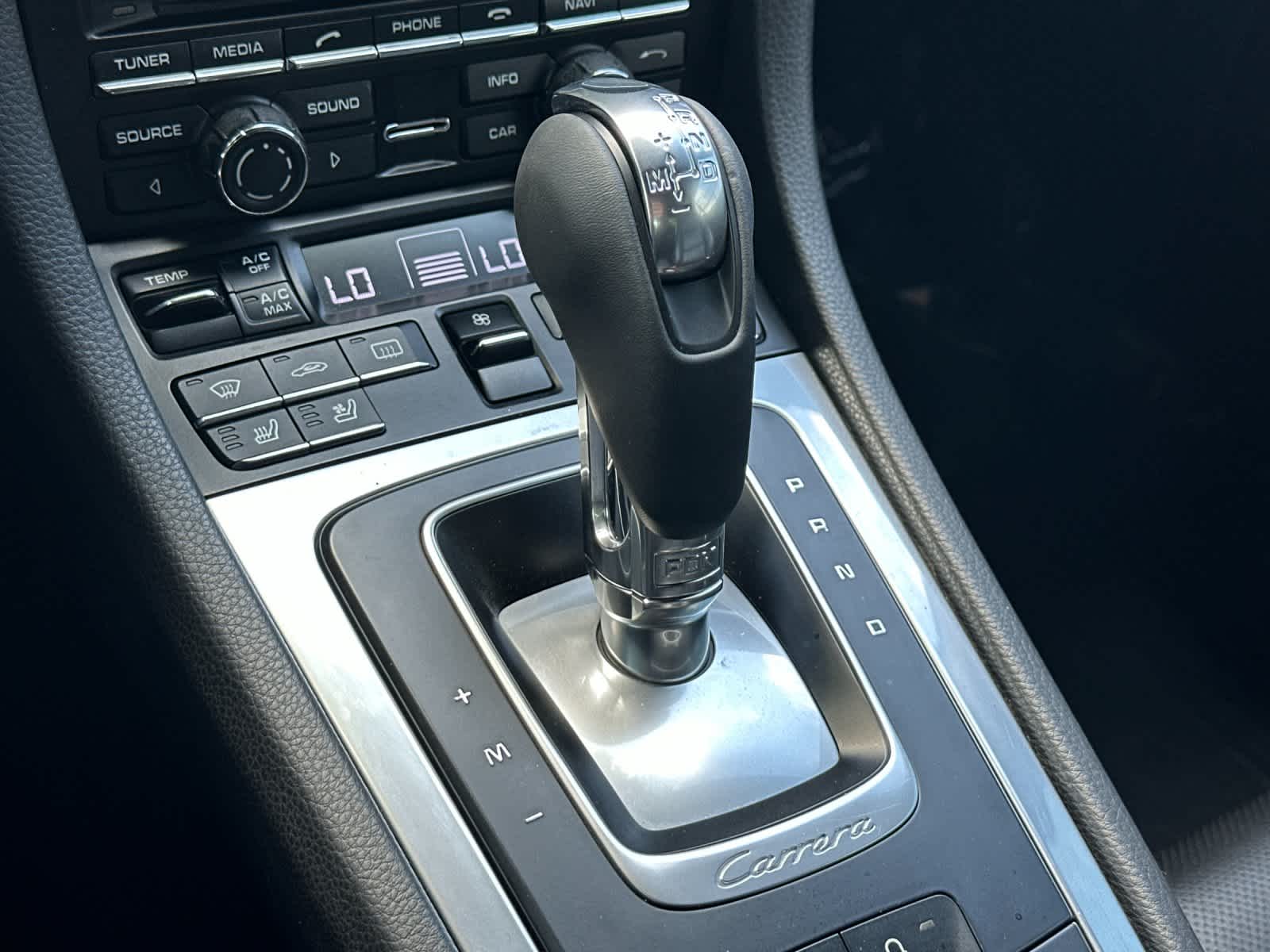 Thumbnail: 2015 Porsche 911 - 21