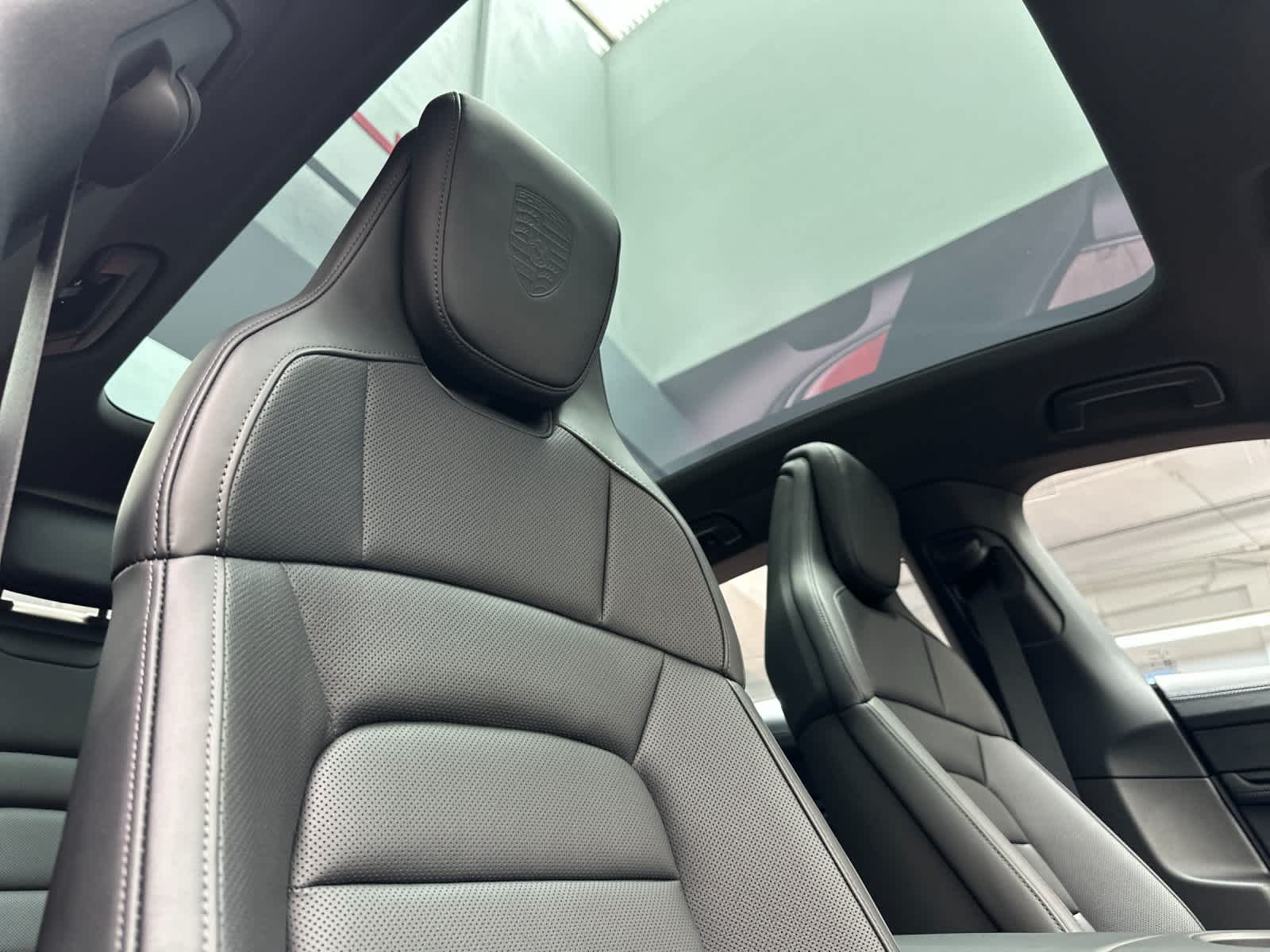 Thumbnail: 2026 Porsche Taycan - 17