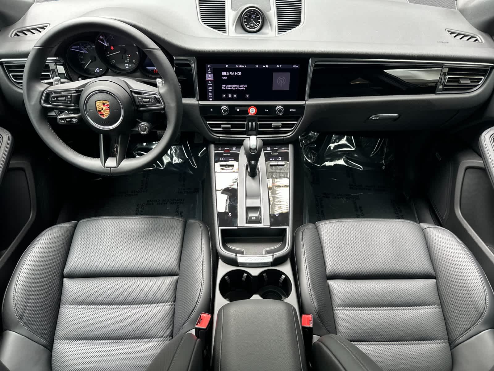 Thumbnail: 2026 Porsche Macan - 6