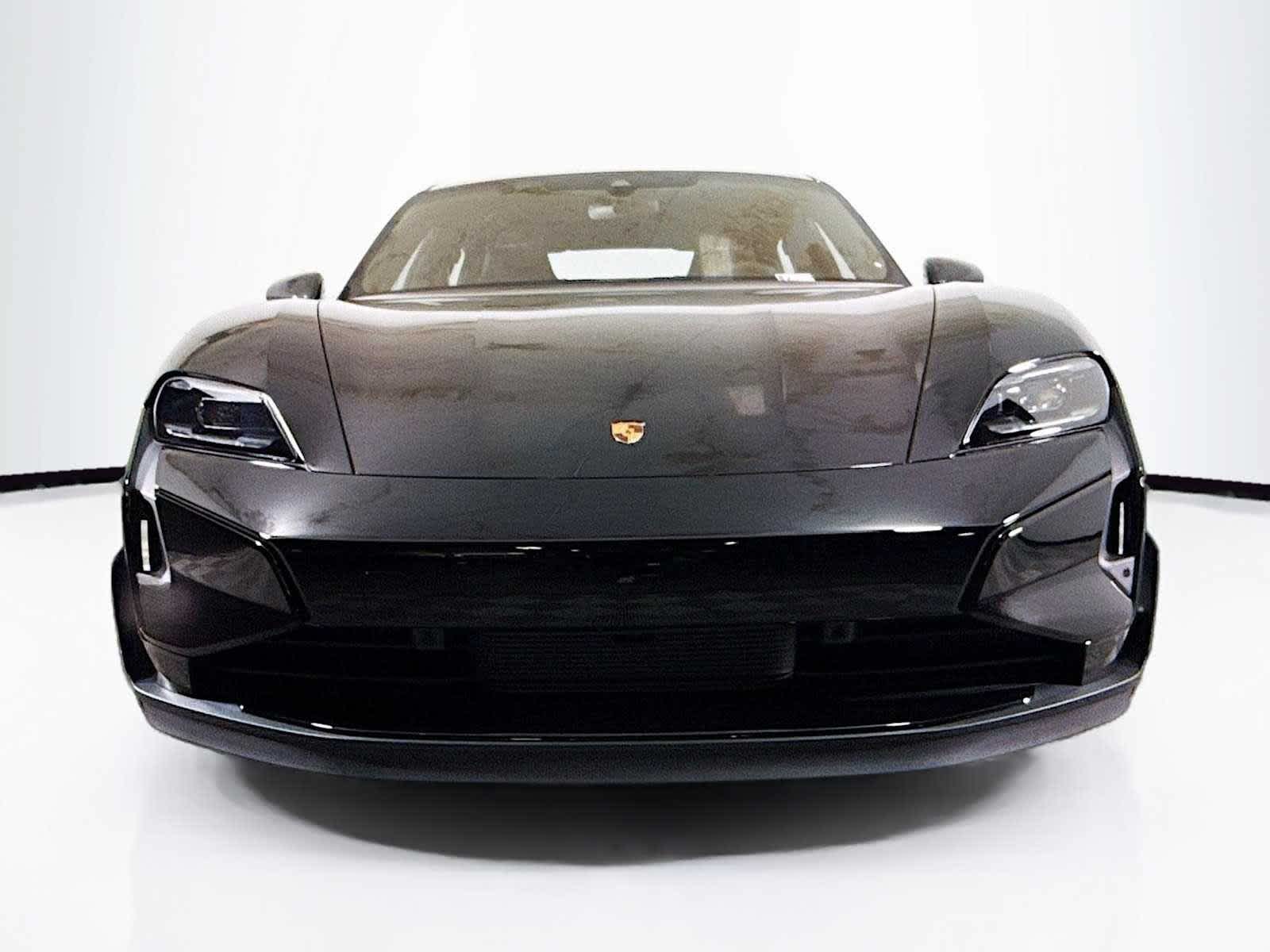 Thumbnail: 2025 Porsche Taycan - 6