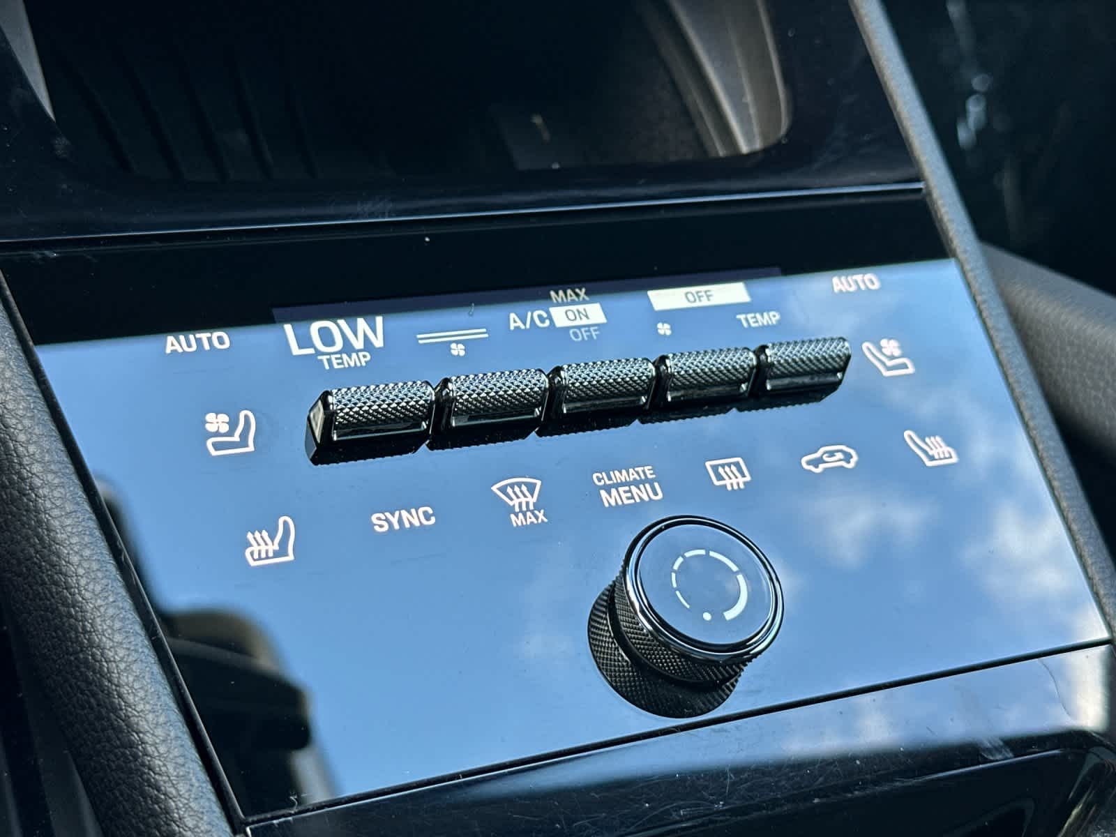 Thumbnail: 2024 Porsche Cayenne - 24