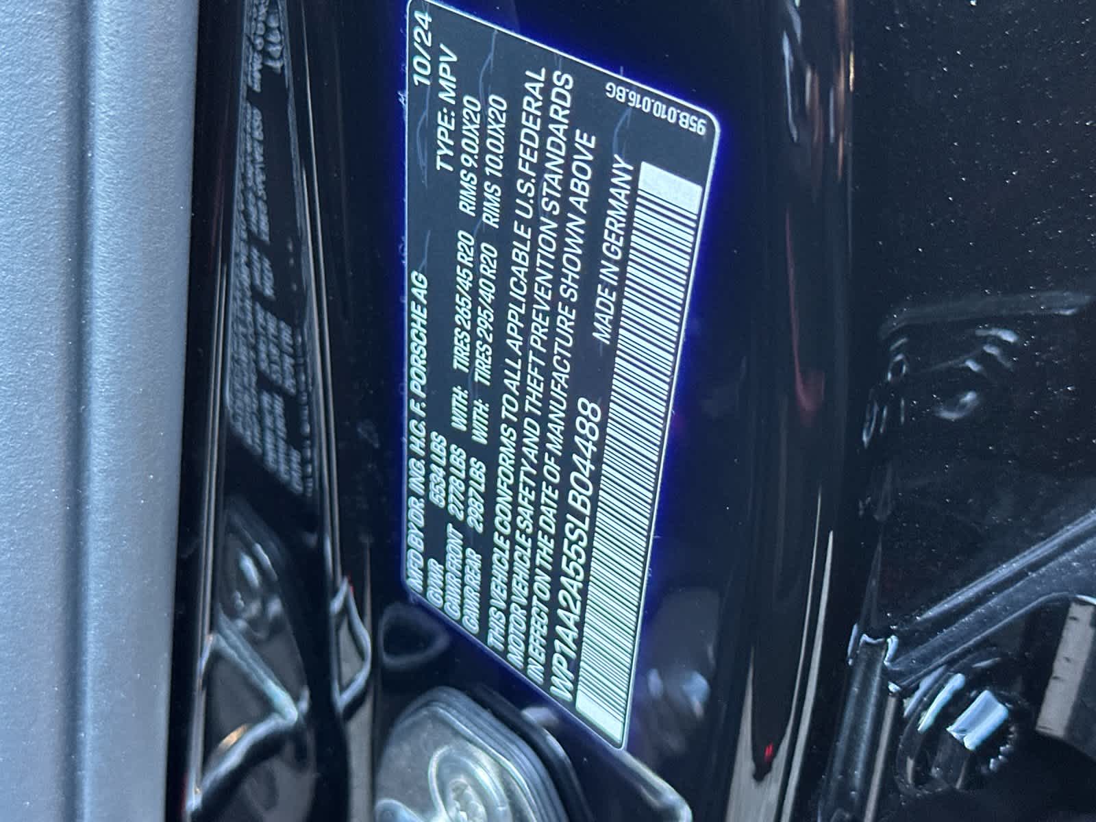 Thumbnail: 2025 Porsche Macan - 33