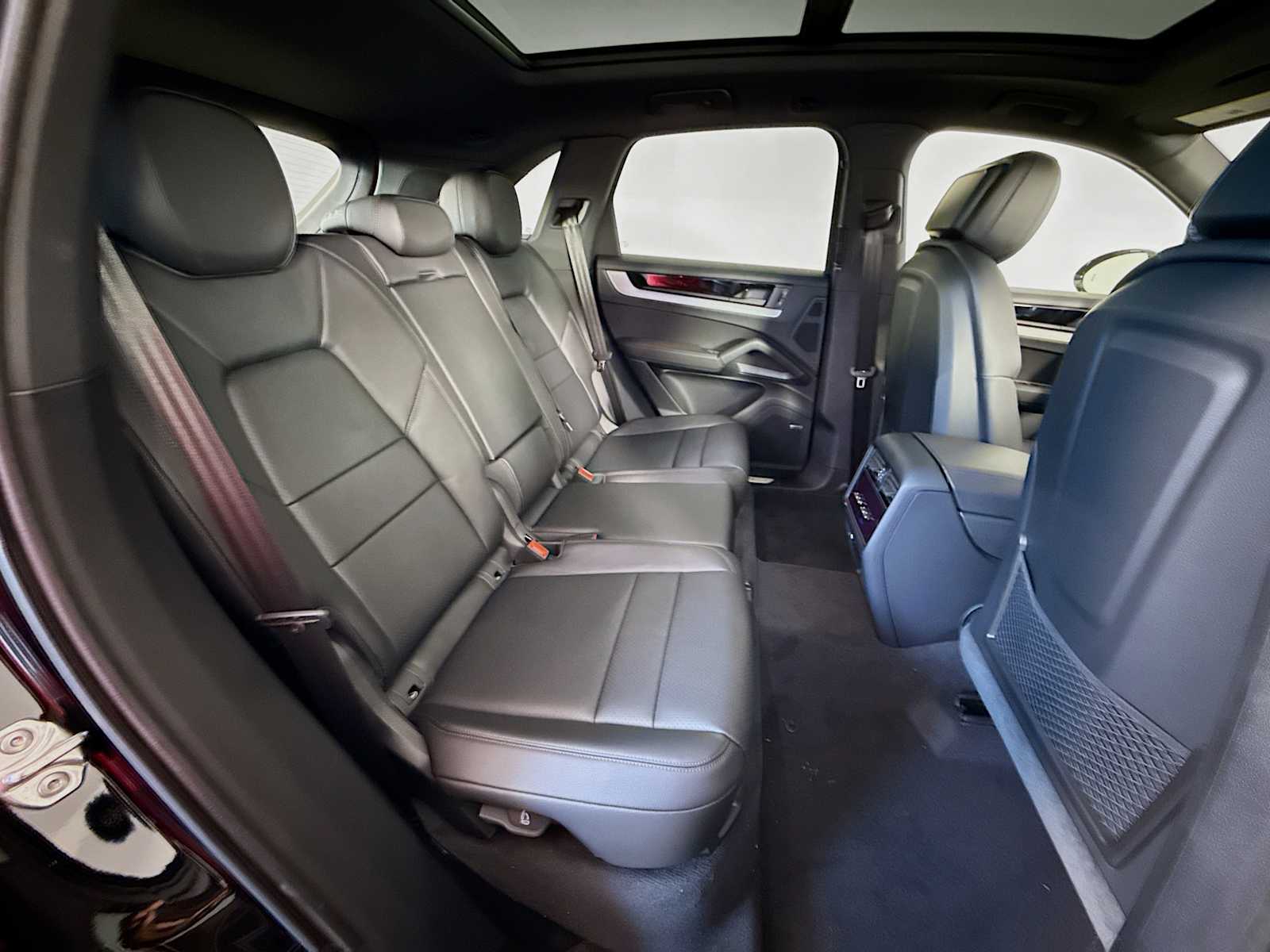 Thumbnail: 2026 Porsche Cayenne - 20